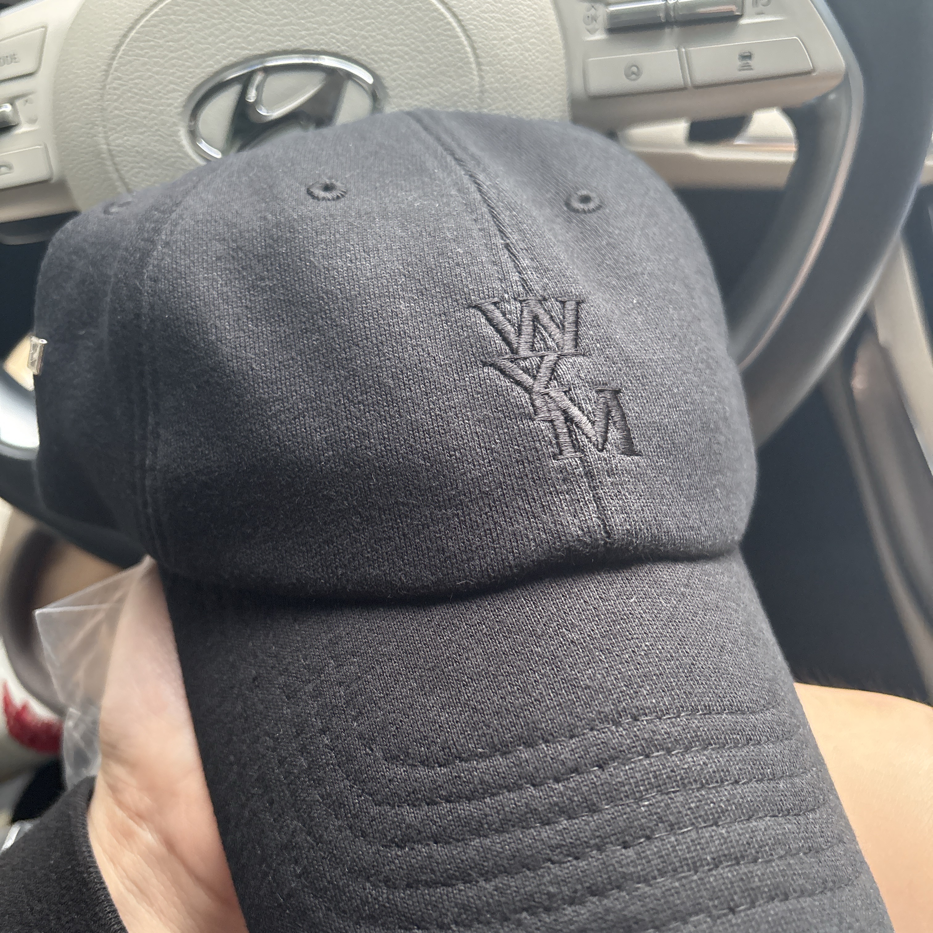 Wooyoungmi Logo Ball Cap Black - 23SS 착용 스타일