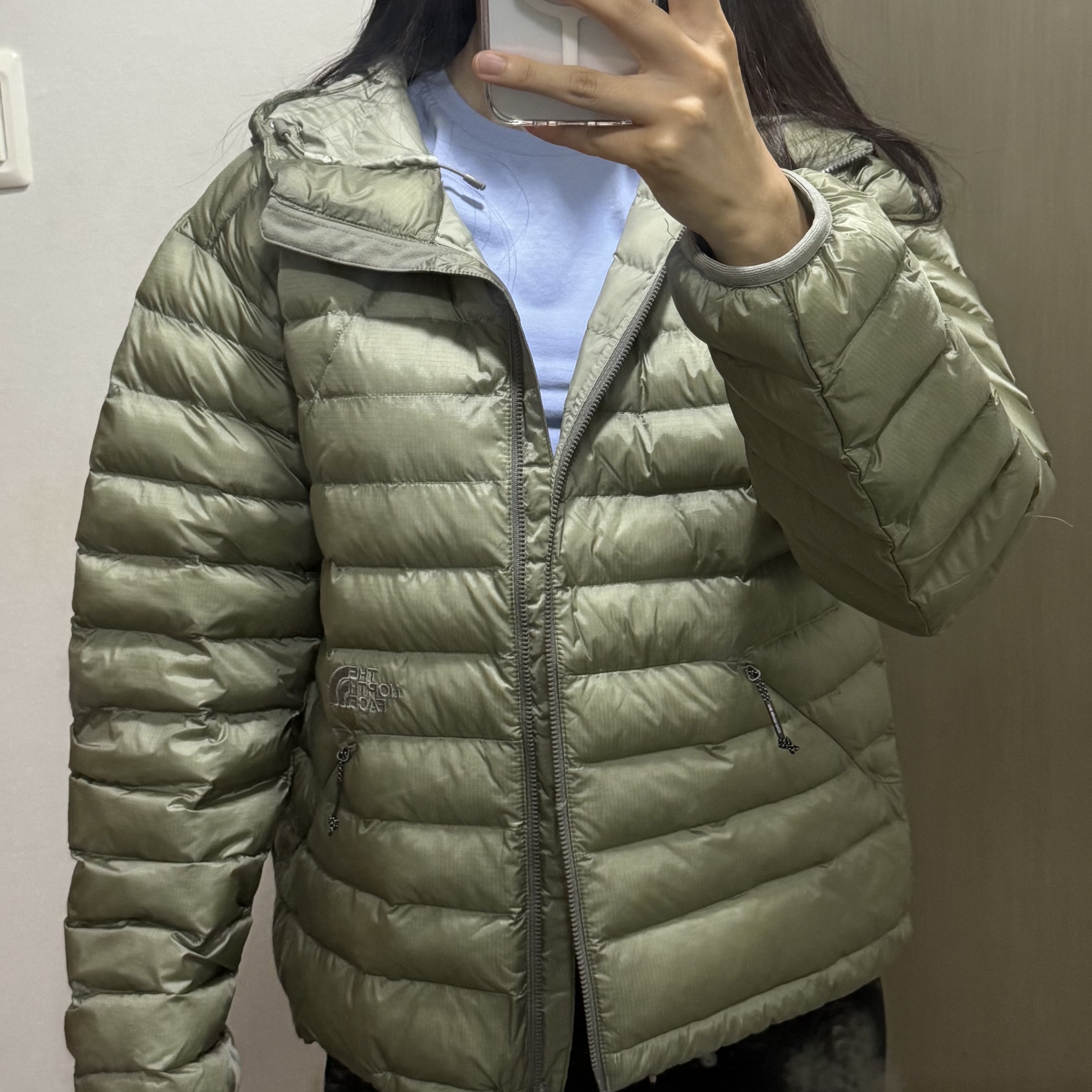 The North Face Ventus On Jacket Light Khaki, The North Face White Label Wave LT On Ball Jacket Black 착용 스타일 - 4