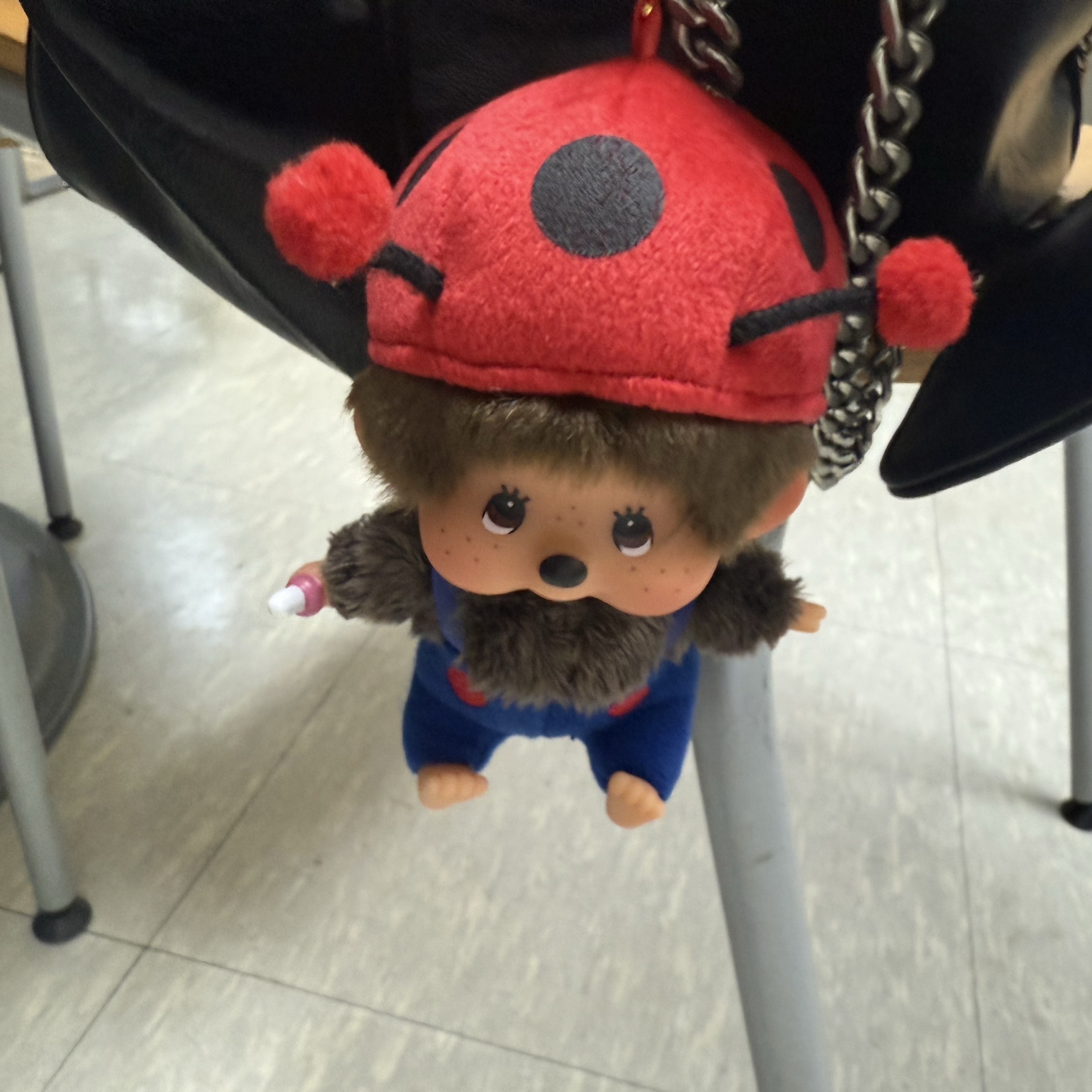 Monchhichi Bighead SS Ladybug Key Chain 착용 스타일