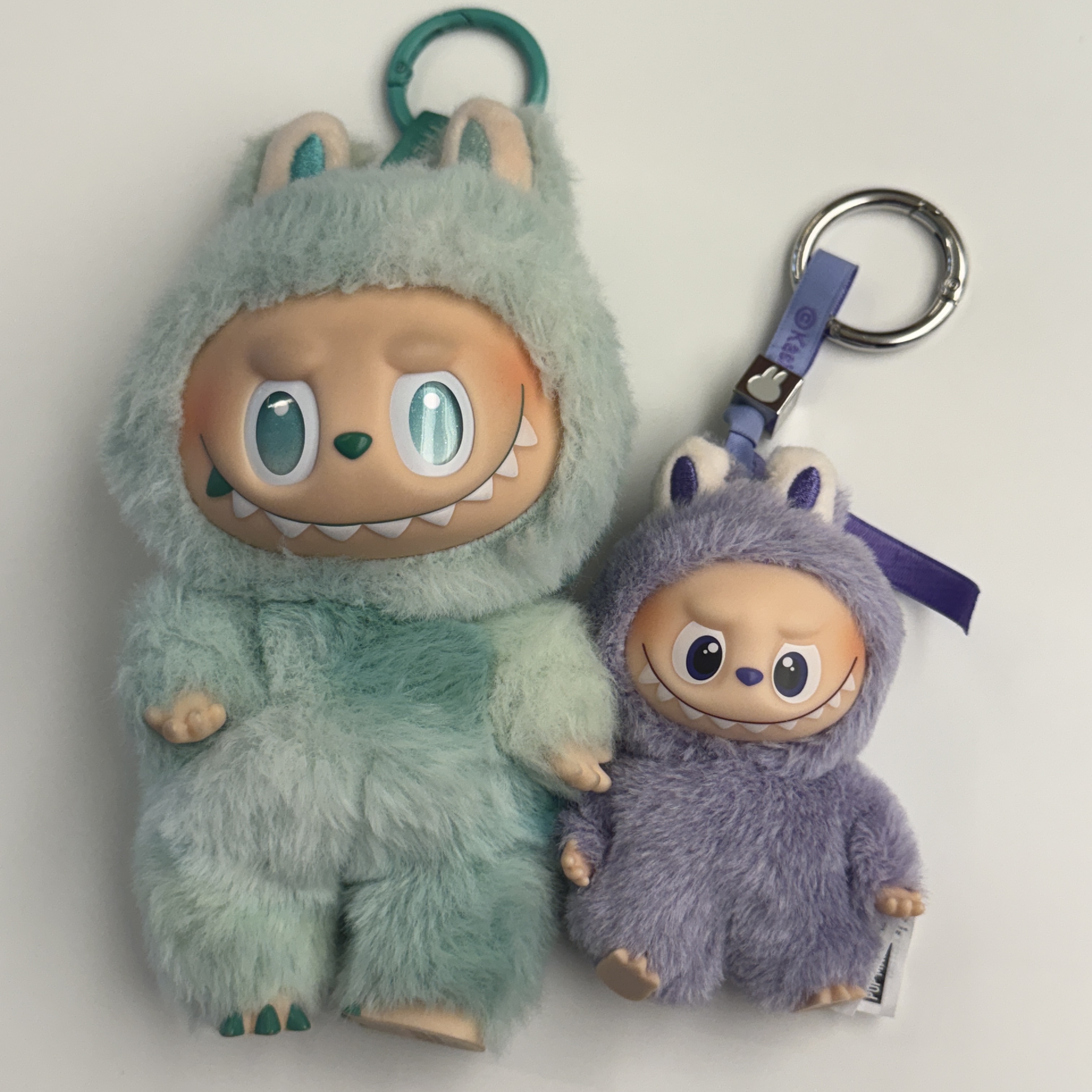Pop Mart Labubu The Monsters Pin For Love Series Vinyl Plush Pendant Sealed Case (A-M) (1 Blind Box), Pop Mart Labubu The Monsters Pin For Love Series Vinyl Plush Pendant (A-M) ? (Opened Case) 착용 스타일