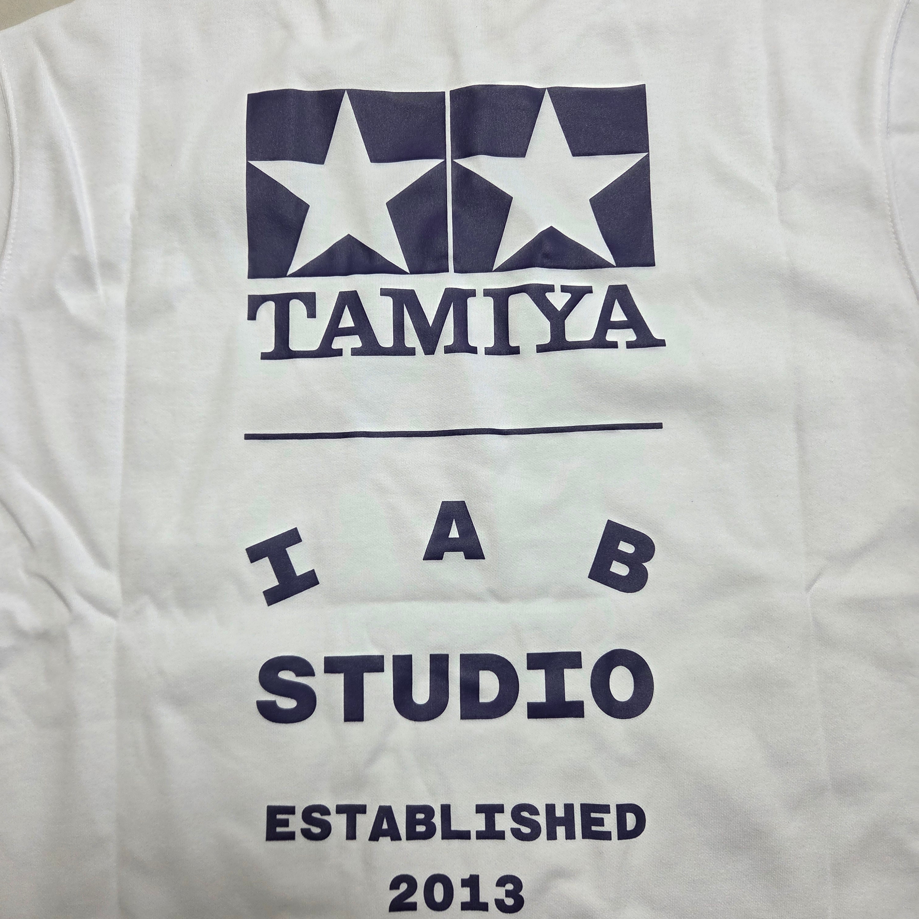 IAB Studio x Tamiya IAB Comets T-Shirt White 착용 스타일 - 3