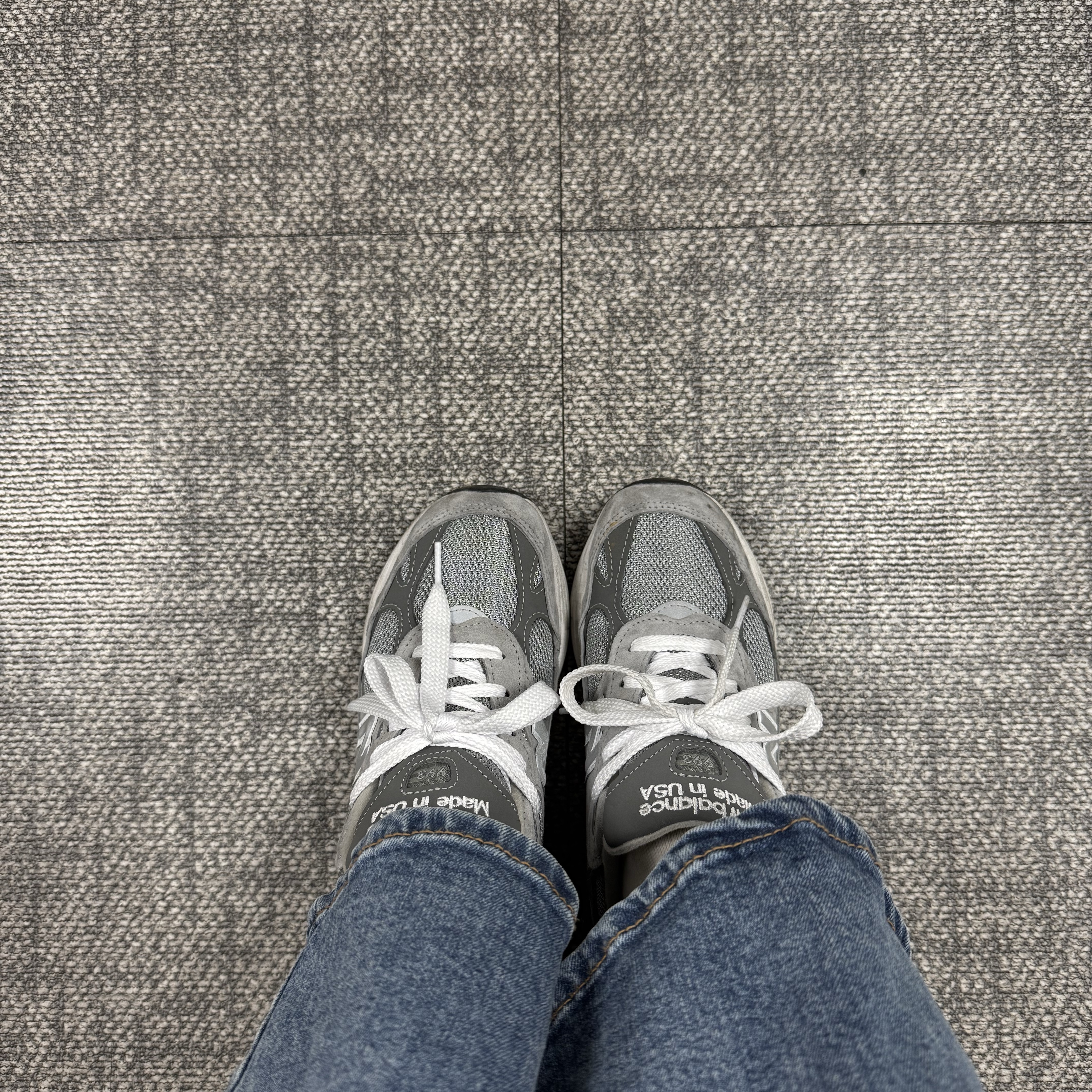 (W) New Balance 993 Made in USA Grey - B Standard 착용 스타일