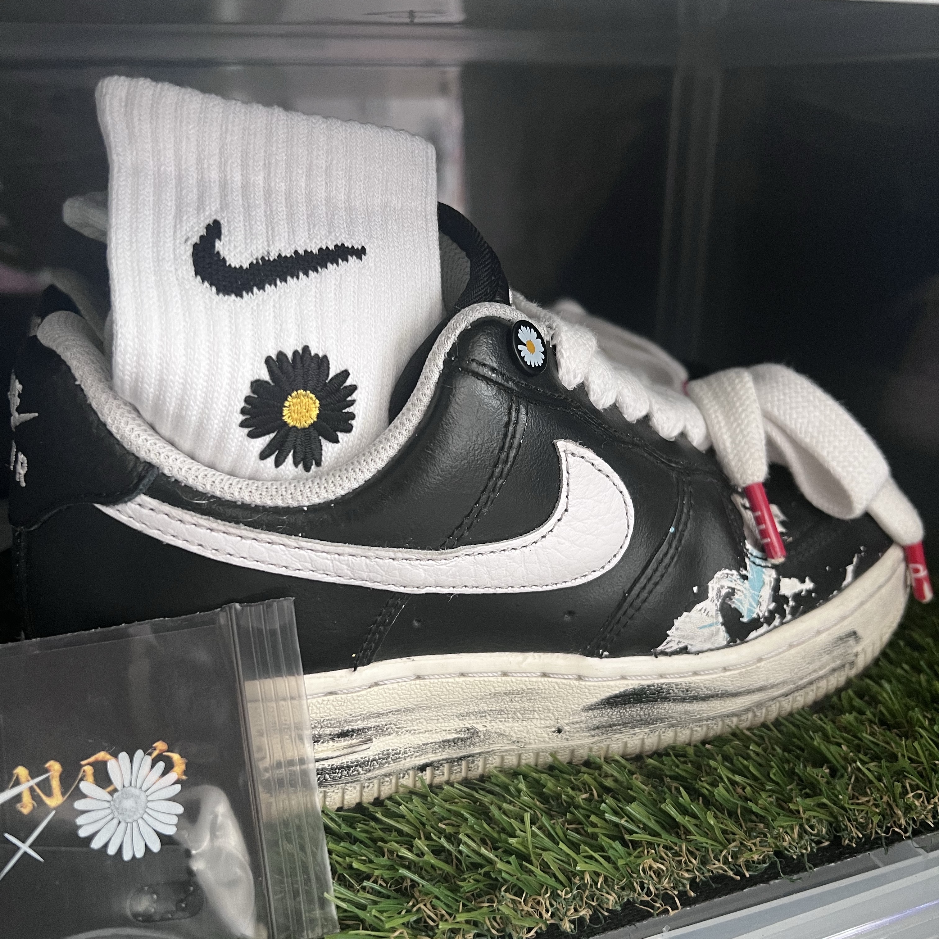 Nike x Peaceminusone Air Force 1 Low Para-Noise, Nike x Peaceminusone Air Force 1 Low Para-Noise 3.0 Black and Multicolor 착용 스타일 - 1