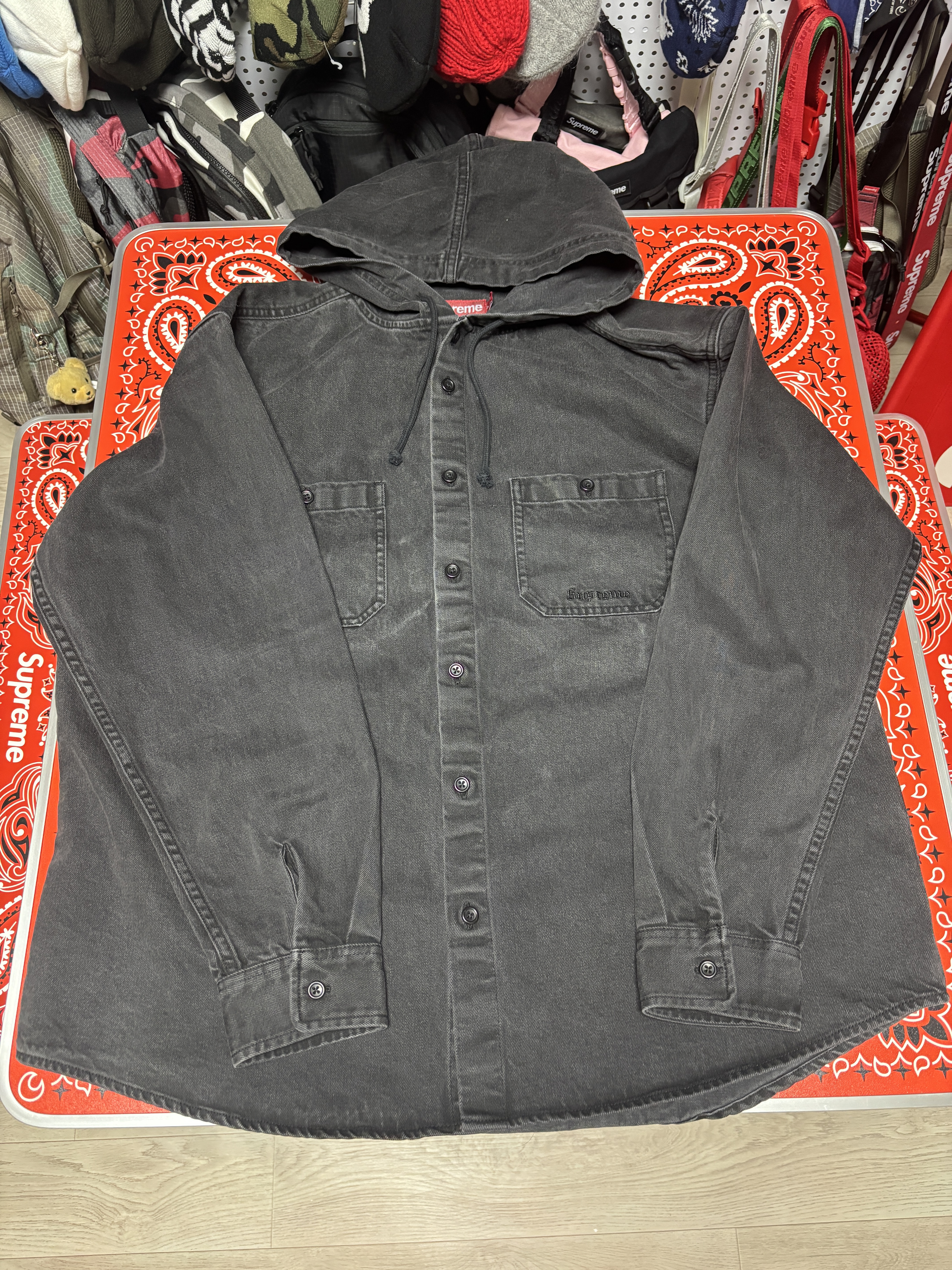Supreme Hooded Denim Shirt Black - 25SS 착용 스타일 - 4