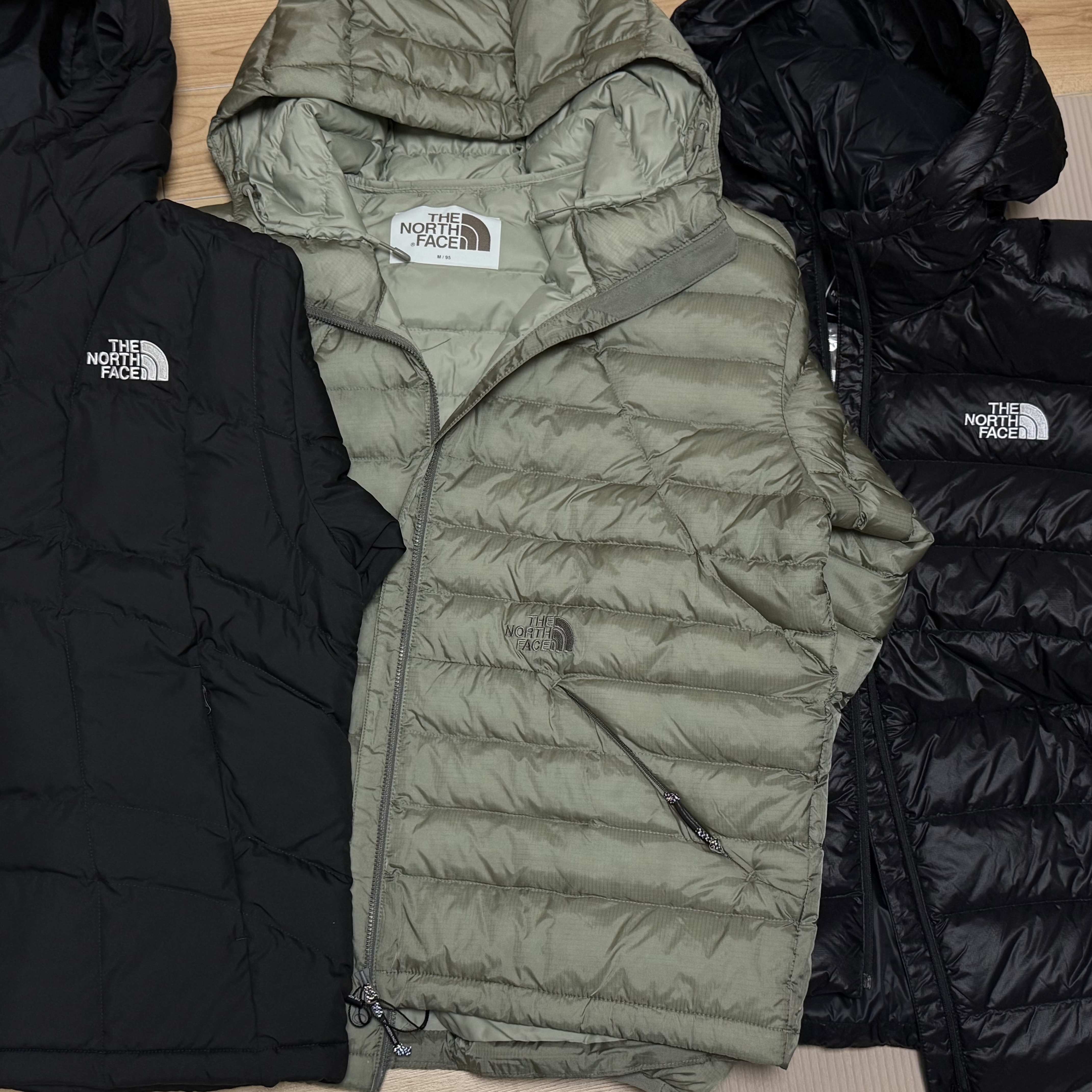 The North Face White Label Wave LT On Ball Jacket Black, The North Face Ventus On Jacket Light Khaki 착용 스타일 - 1