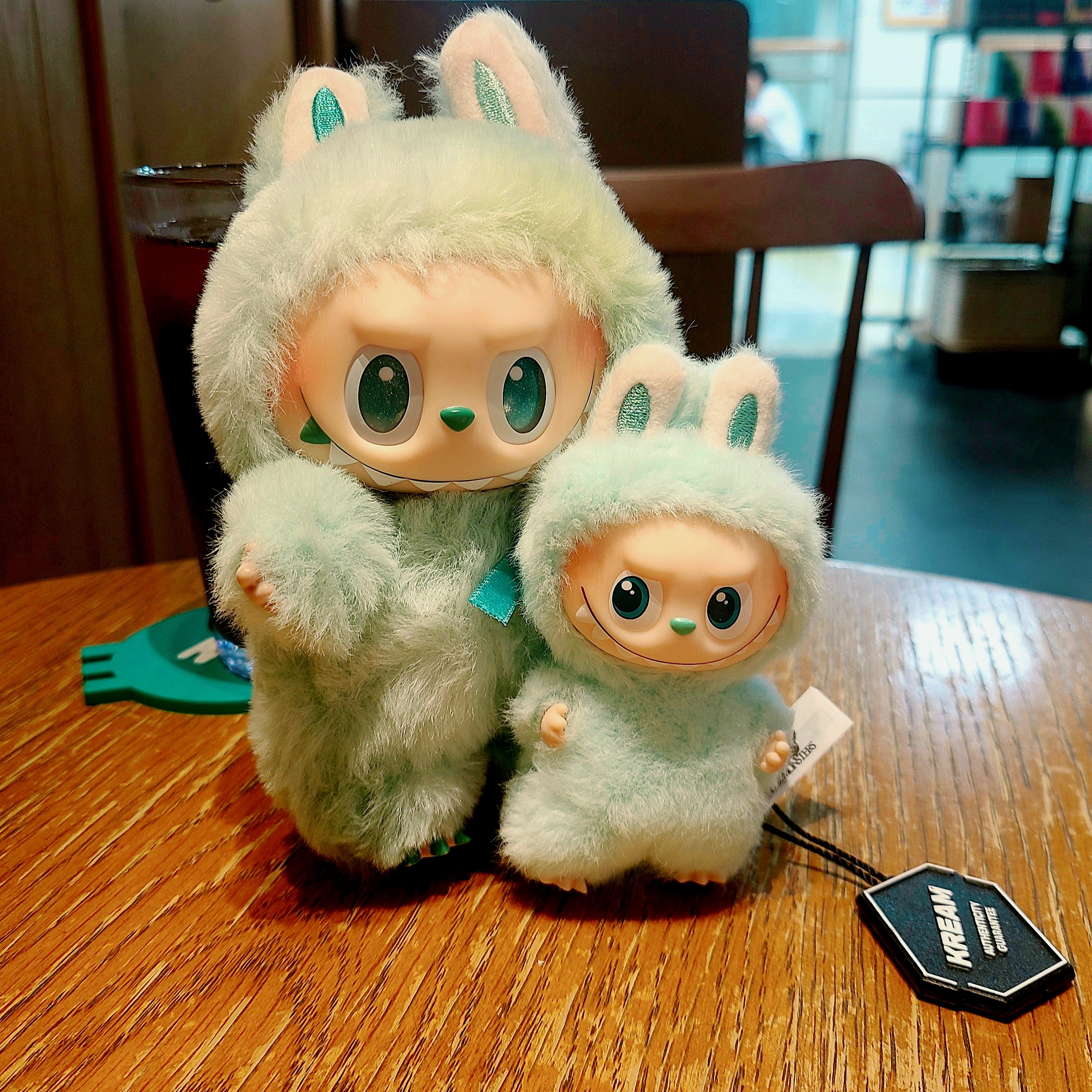 Pop Mart Labubu The Monsters Pin For Love Series Vinyl Plush Pendant (A-M) I (Opened Case), Pop Mart Labubu The Monsters Pin For Love Series Vinyl Plush Pendant Sealed Case (A-M) (1 Blind Box) 착용 스타일 - 1