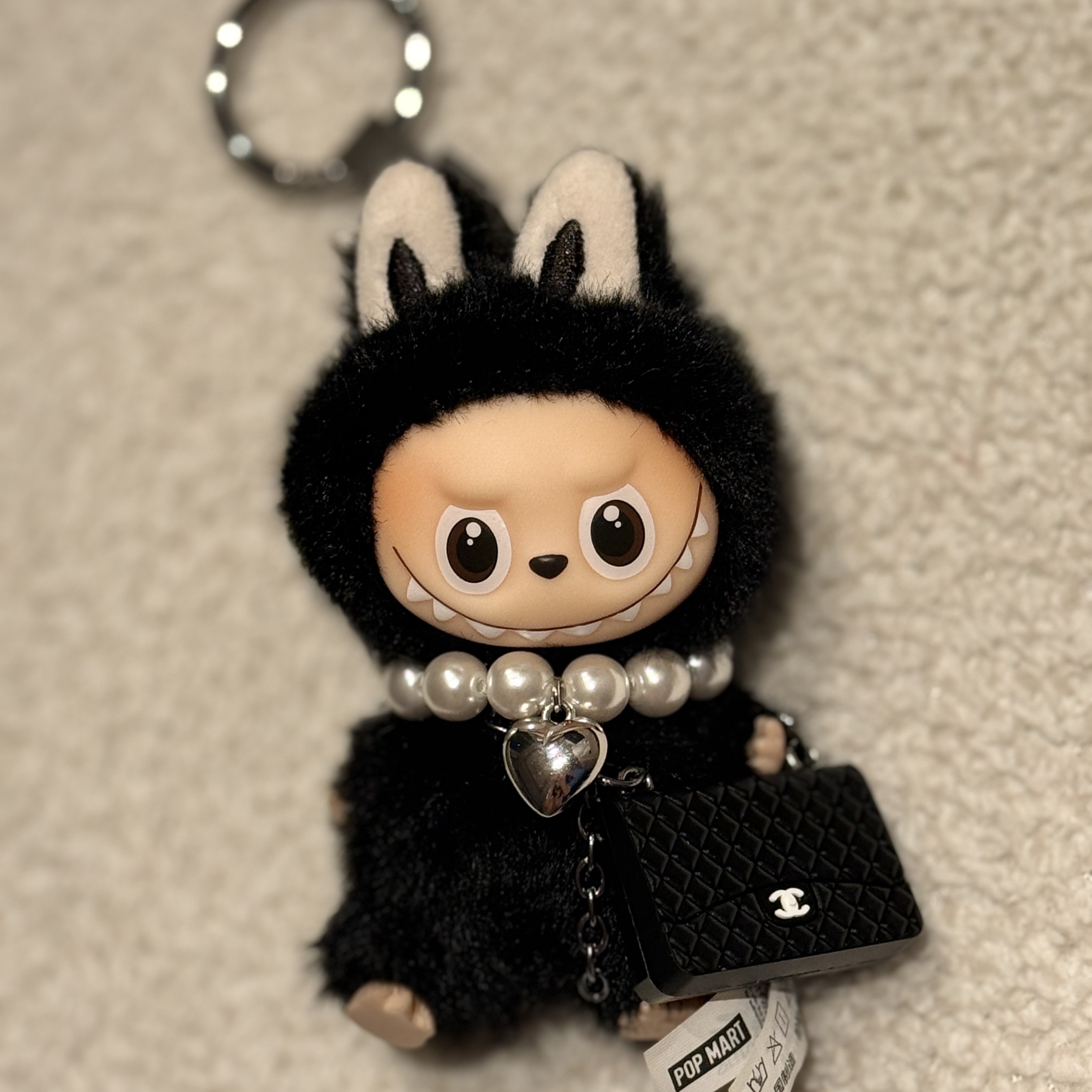 Pop Mart Labubu The Monsters Pin For Love Series Vinyl Plush Pendant (N-Z) R (Opened Case), Goyard Alpin Mini Backpack Black 착용 스타일 - 1