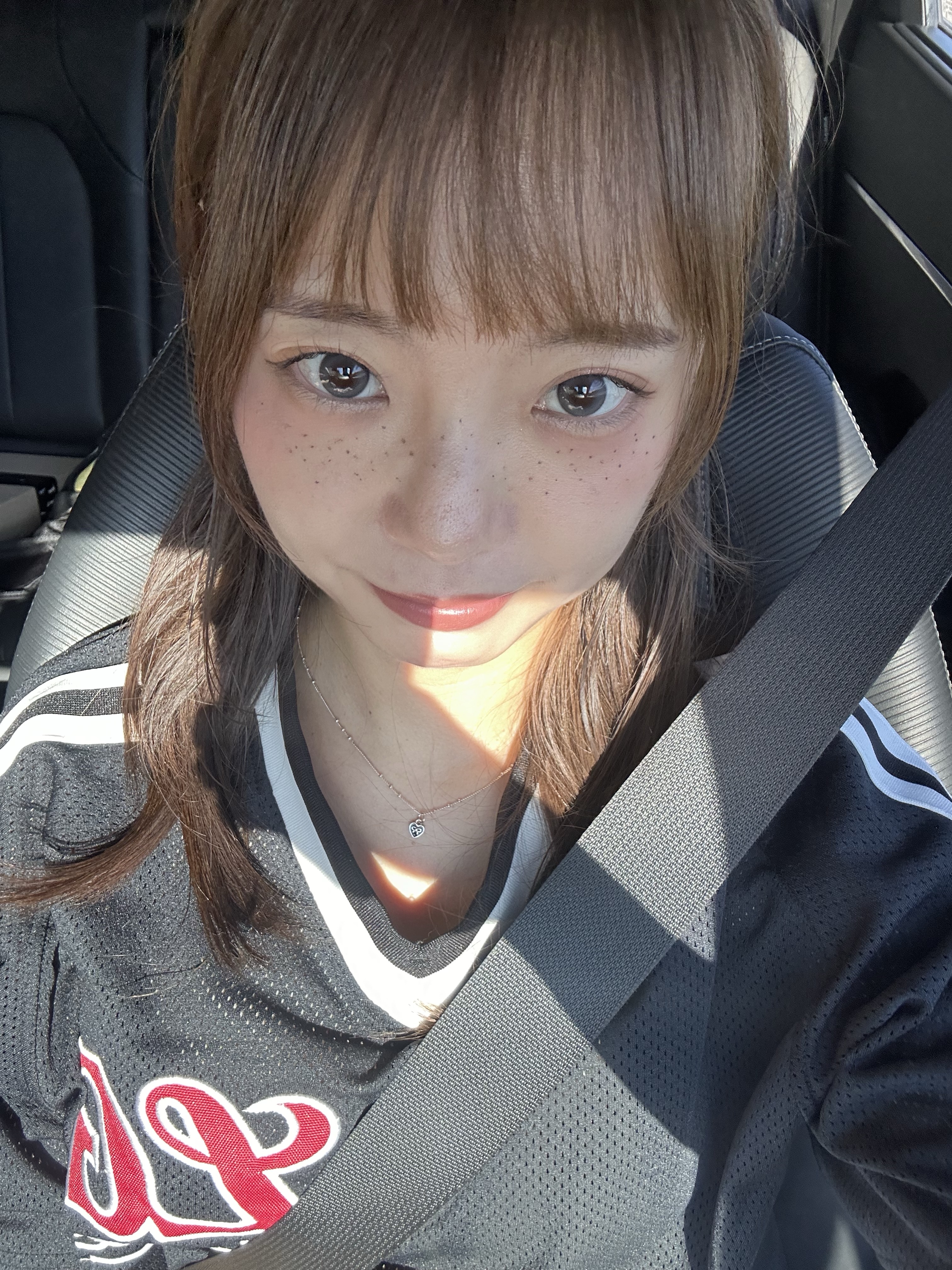 LG TWINS Classic Uniform Away, Nike x Martine Rose Shox MR4 Black 착용 스타일 - 9