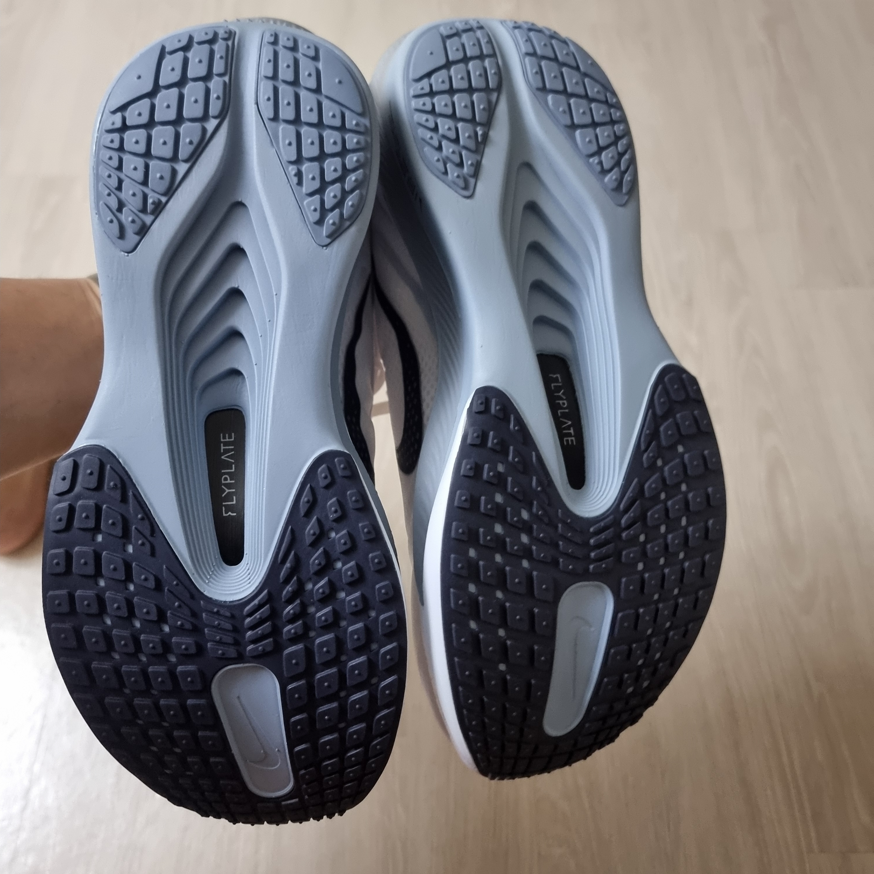 Nike Zoom Fly 6 White Pure Platinum 착용 스타일 - 2