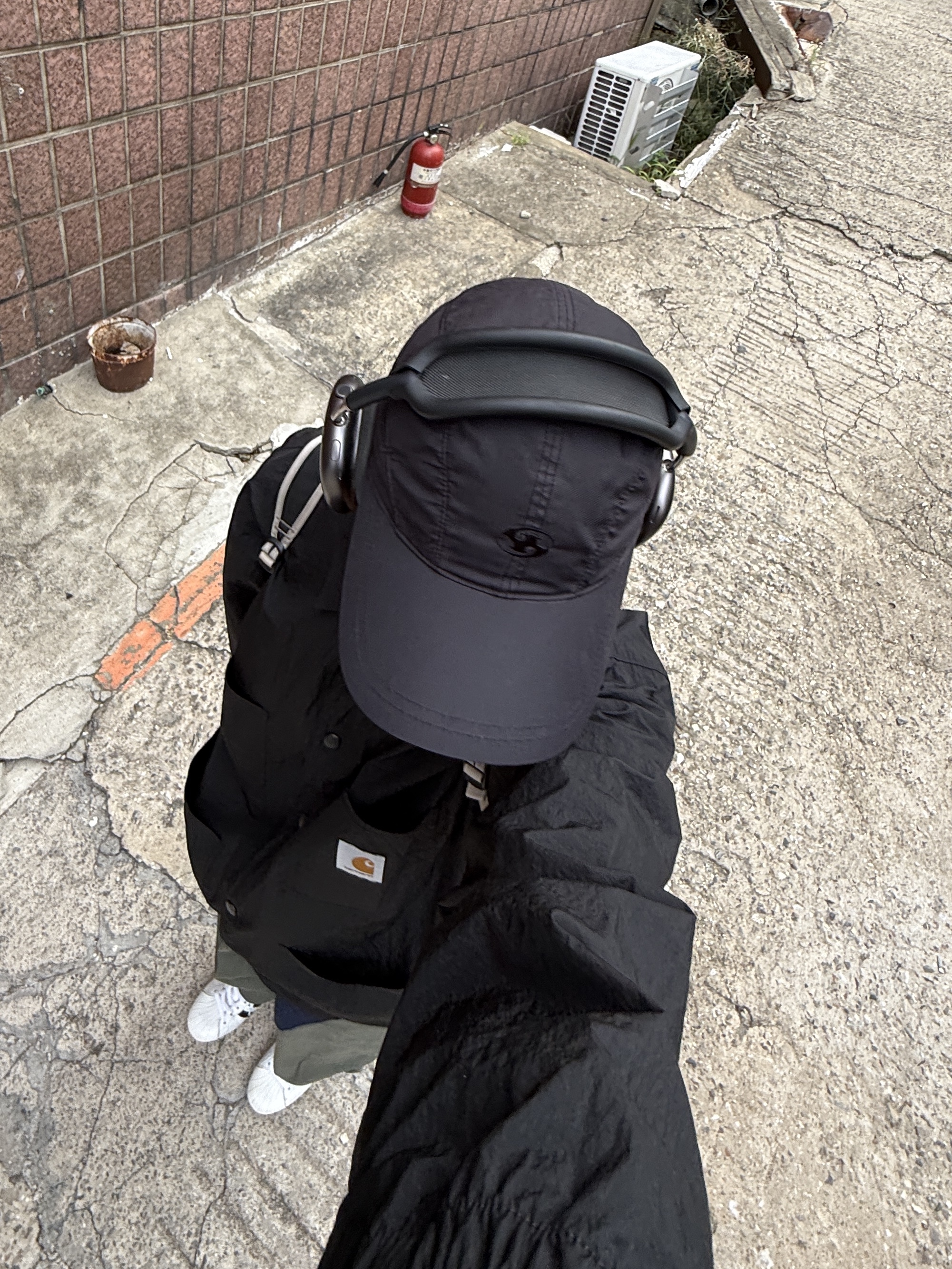 Adidas Superstar White Black, Uniqlo C Wide Parachute Pants Olive - KR 착용 스타일 - 4