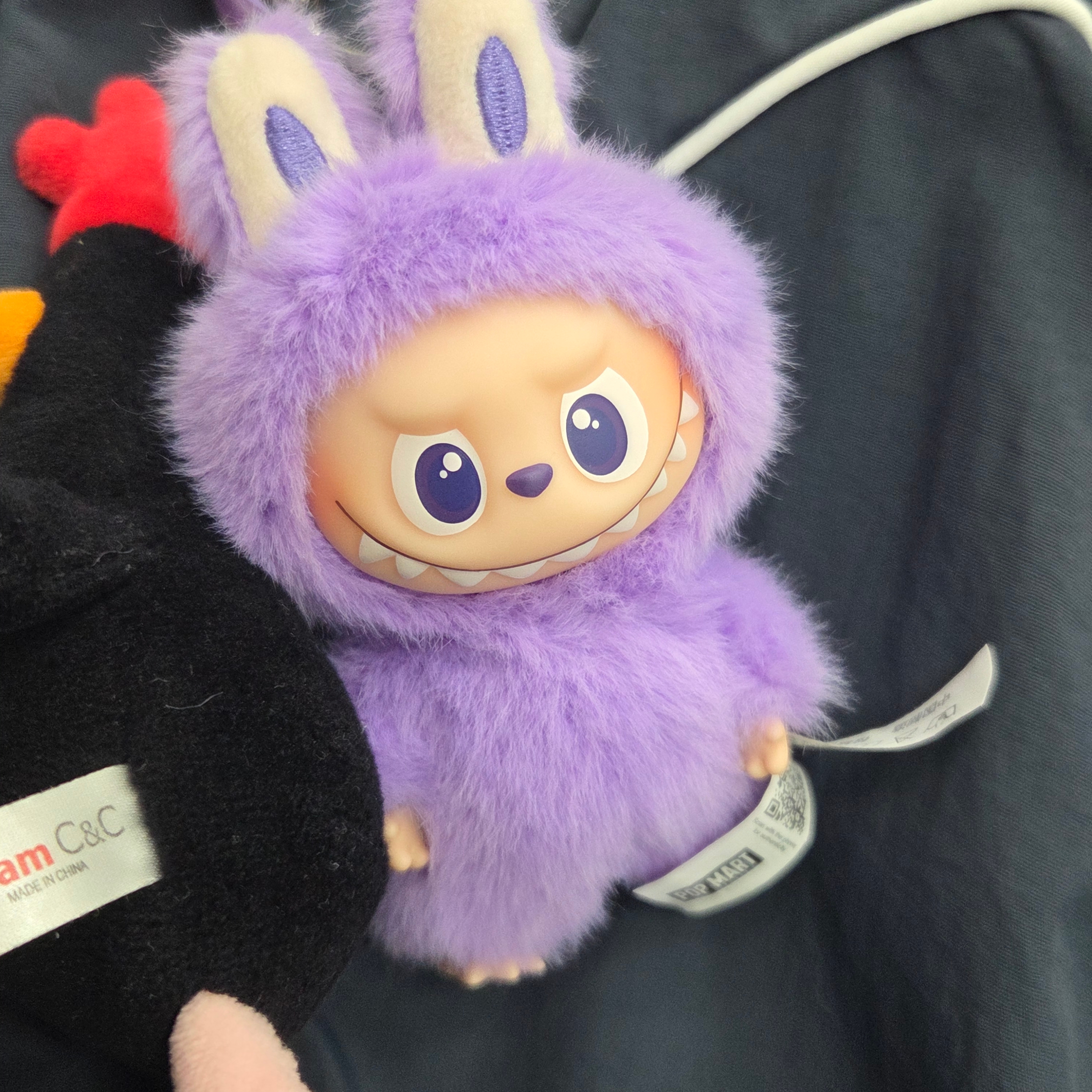 Pop Mart Labubu The Monsters Pin For Love Series Vinyl Plush Pendant Sealed Case (N-Z) (1 Blind Box), Pop Mart Labubu The Monsters Pin For Love Series Vinyl Plush Pendant (N-Z) T (Opened Case) 착용 스타일