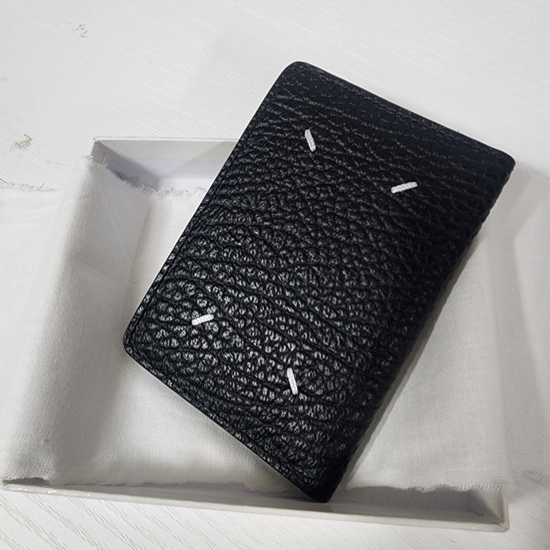 Maison Margiela Bovine Leather Card Holder Black 착용 스타일 - 3