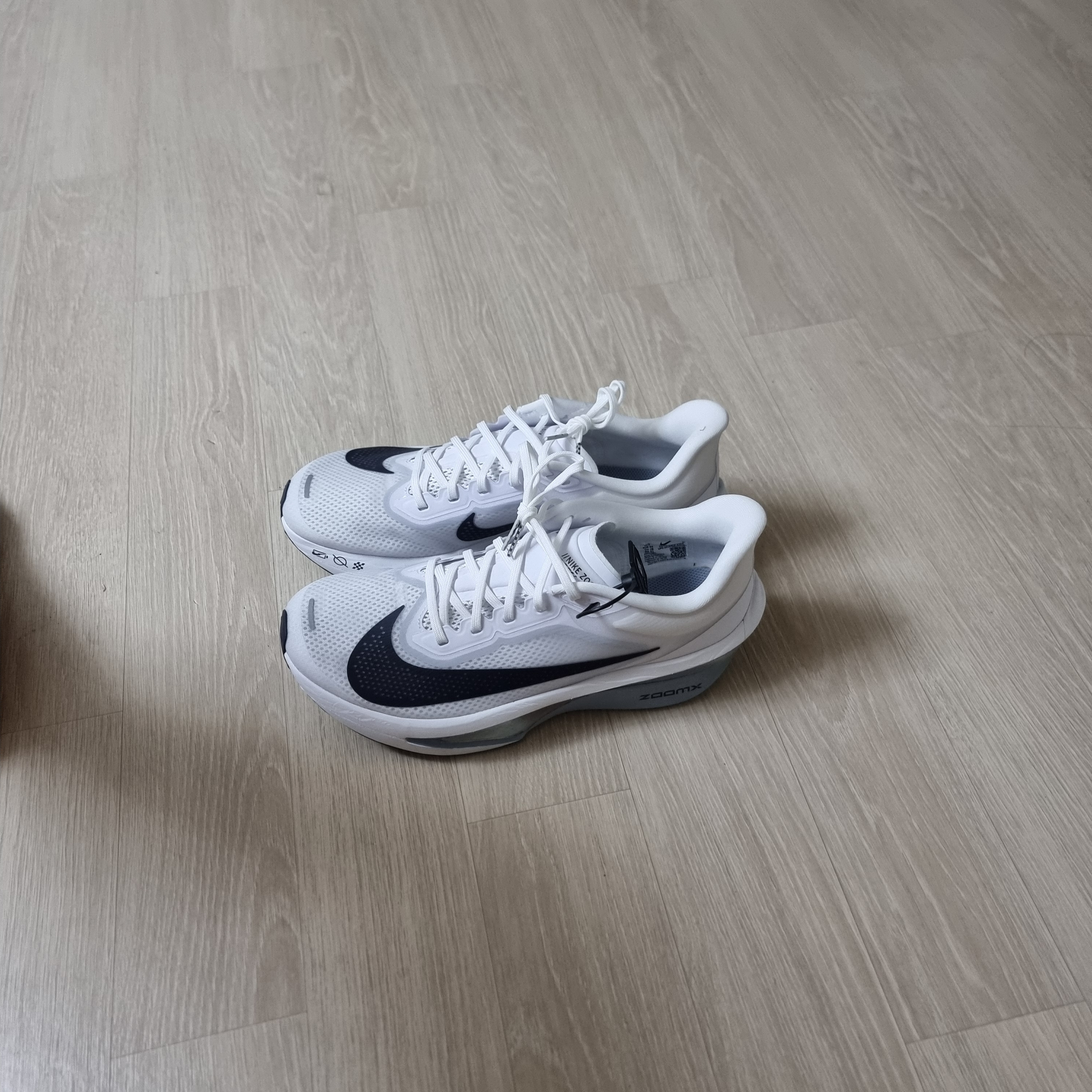 Nike Zoom Fly 6 White Pure Platinum 착용 스타일 - 3