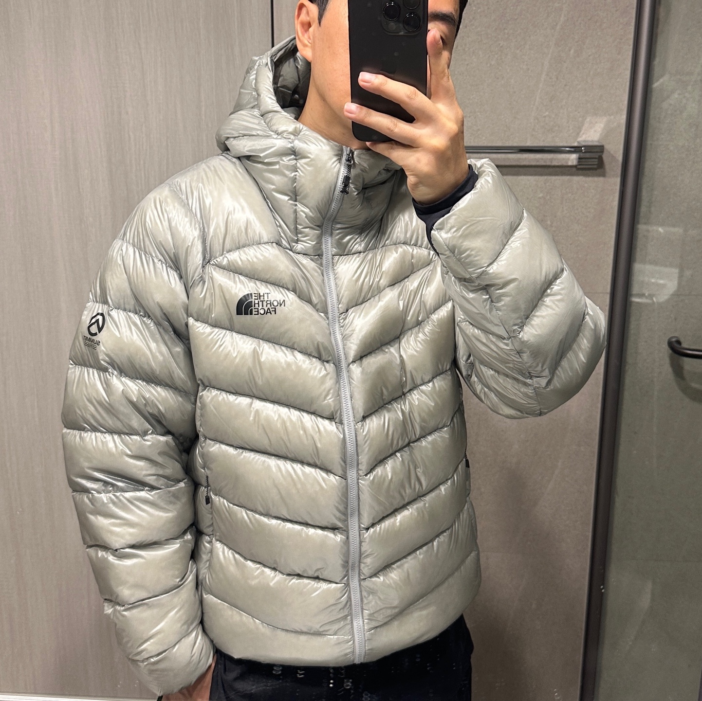 The North Face Summit Mattehorn RDS Down Jacket Light Gray, The North Face Summit Mattehorn RDS Down Jacket Light Gray 착용 스타일