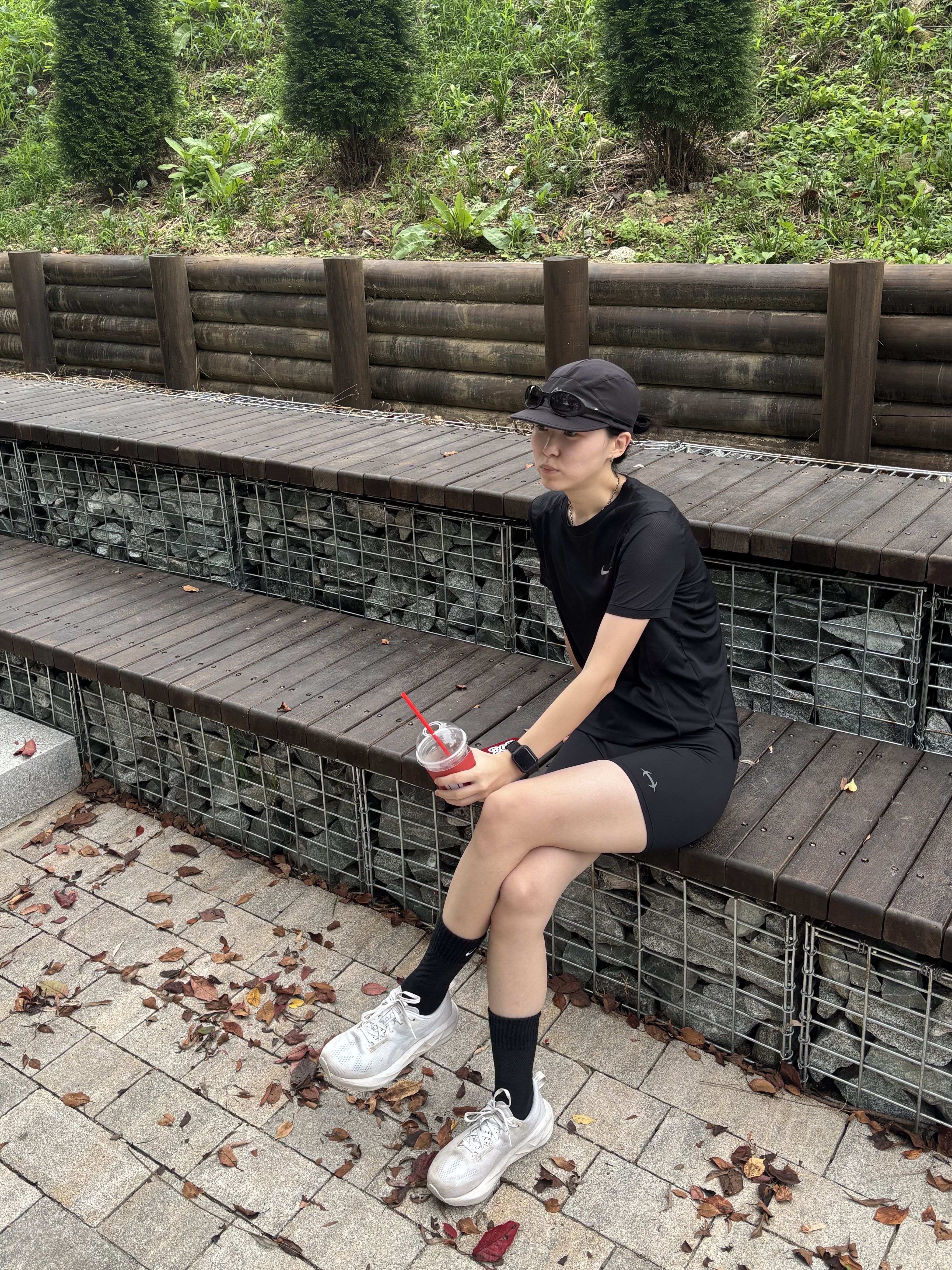 Asics Novablast 5 White Piedmont Grey, Oakley Eye Jacket Redux Matte Black Frame Prizm Grey Lenses High Bridge Fit 착용 스타일 - 1