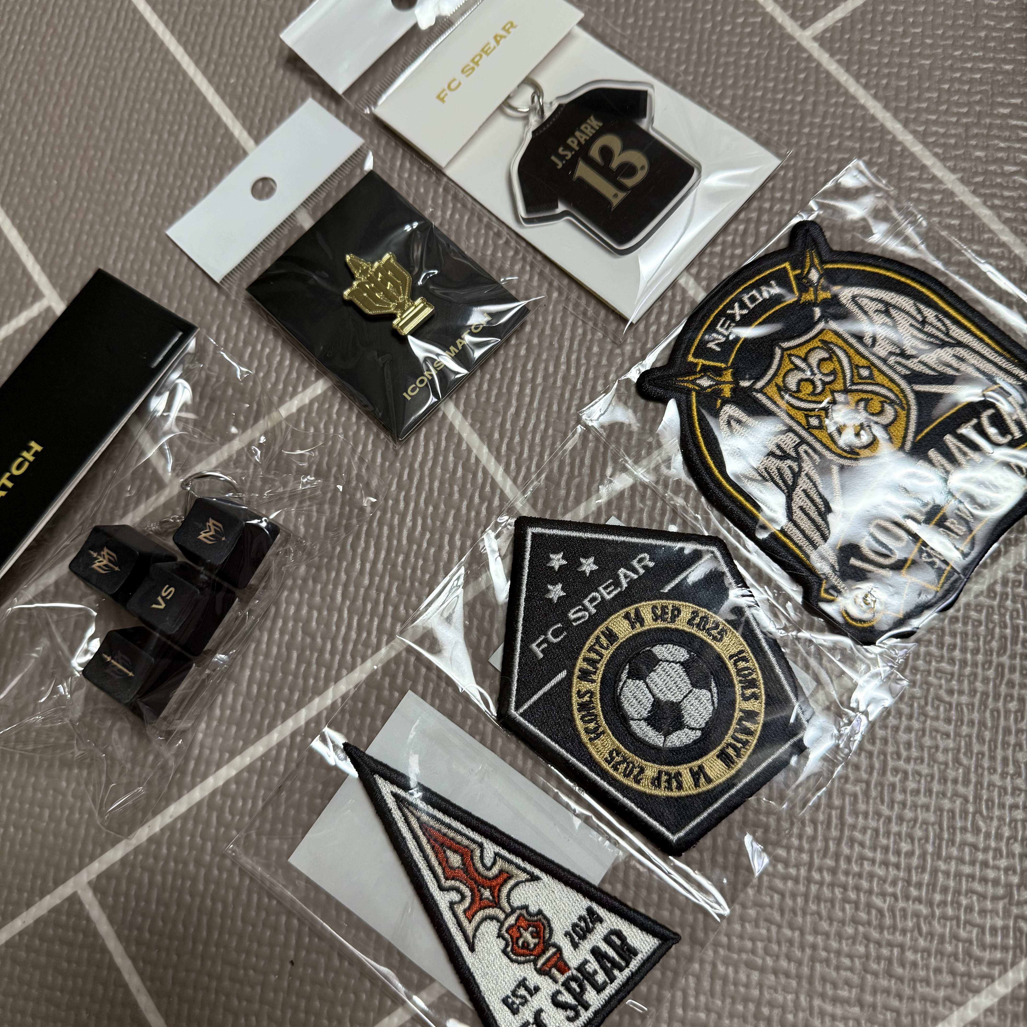 [PRE-ORDER] FC SPEAR Jersey Black 2XL (Marking), [PRE-ORDER] FC SPEAR Knit Muffler Black 착용 스타일 - 2