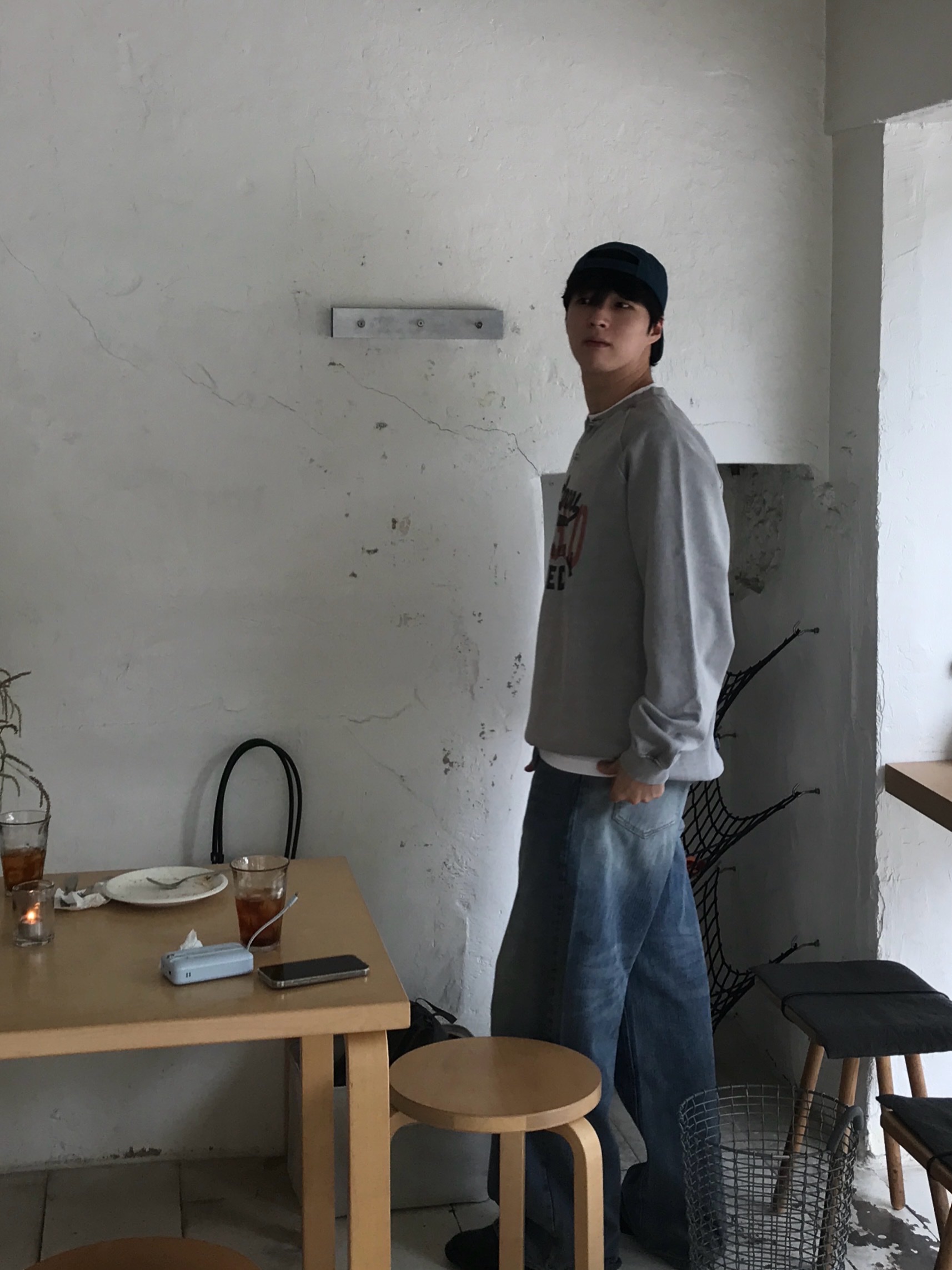 Stussy x Our Legacy Work Shop Mid-depth Cap Navy 착용 스타일 - 3