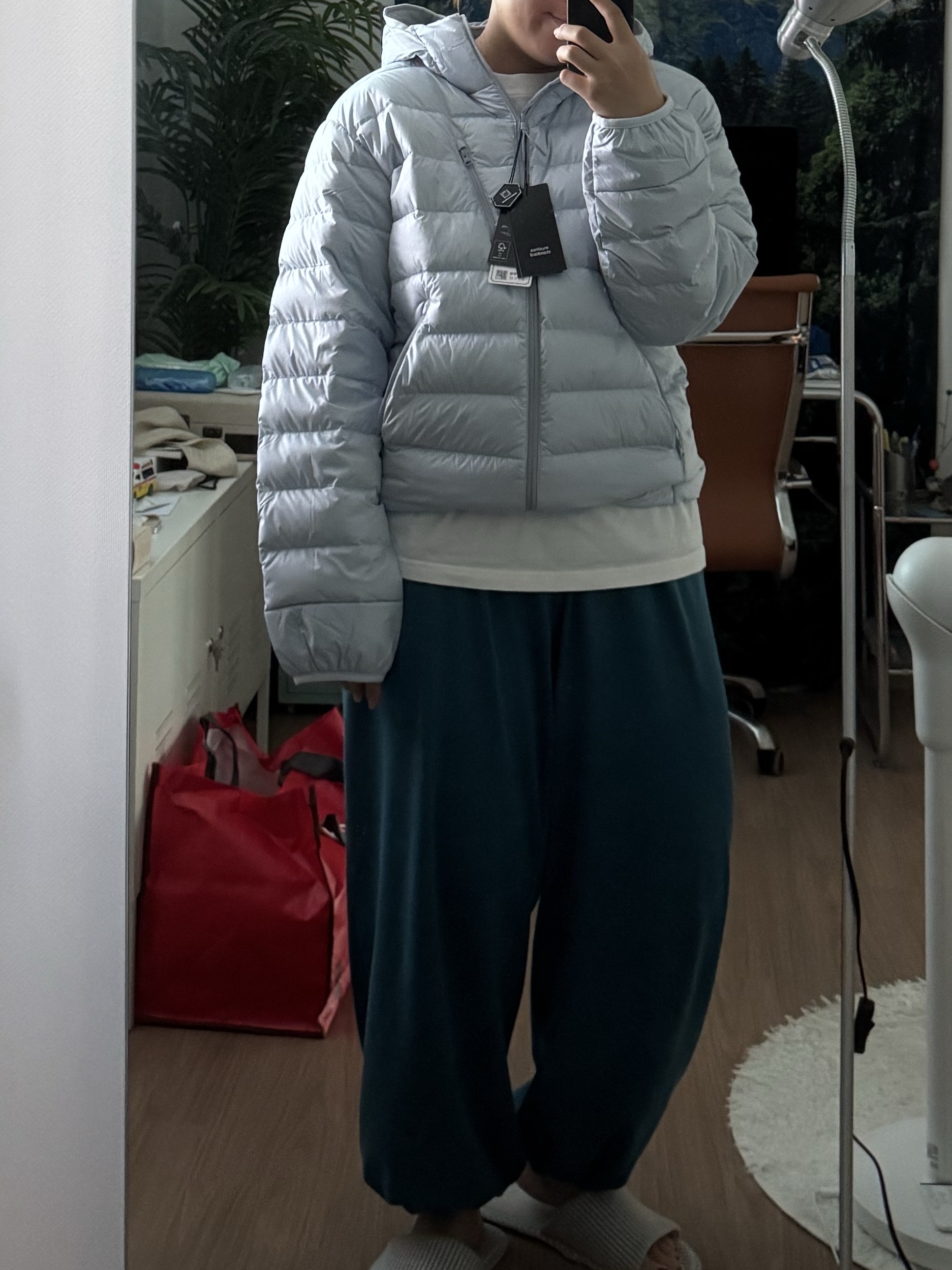 Musinsa Standard City Leisure Hooded Light Down Jacket Cloudy Blue 착용 스타일
