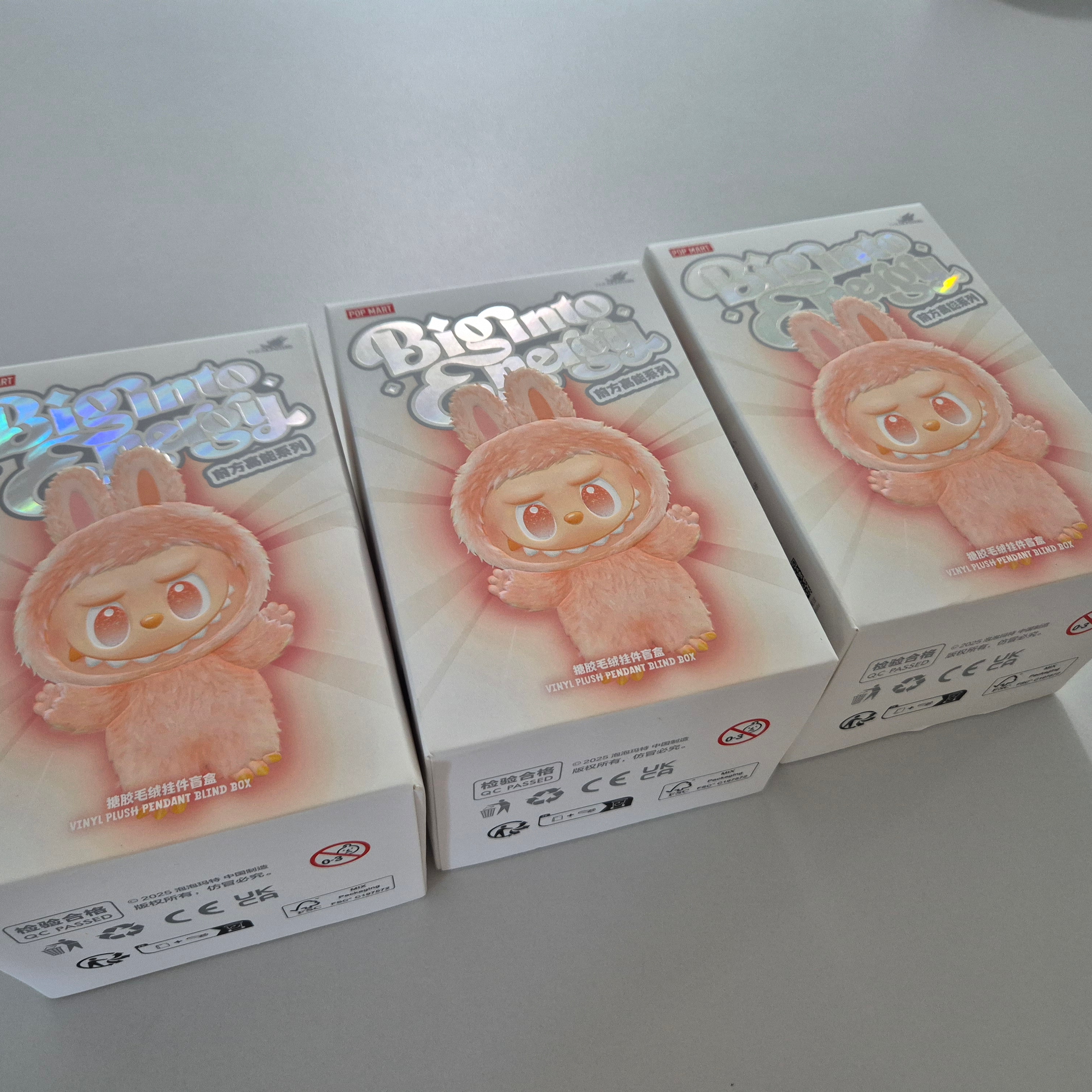 Pop Mart Labubu The Monsters Highlight Series Sealed Case (Bundle of 3/1 Blind Box) 착용 스타일 - 2