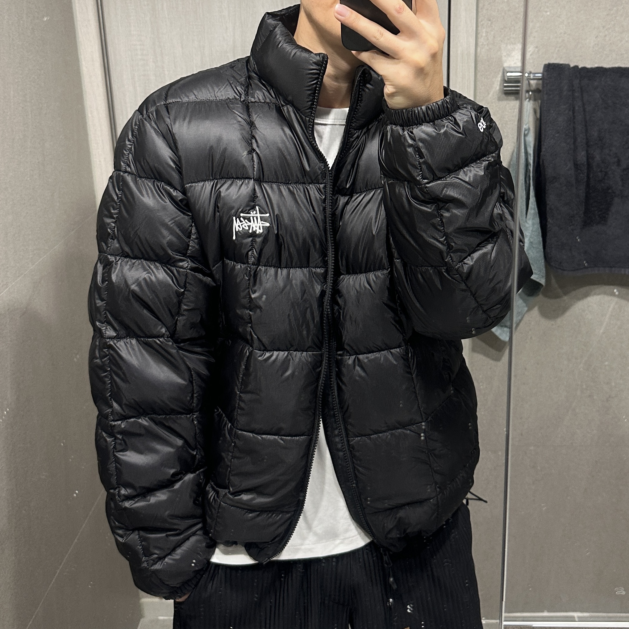 Stussy Midweight Puffer Black, Stussy Midweight Puffer Black 착용 스타일 - 2