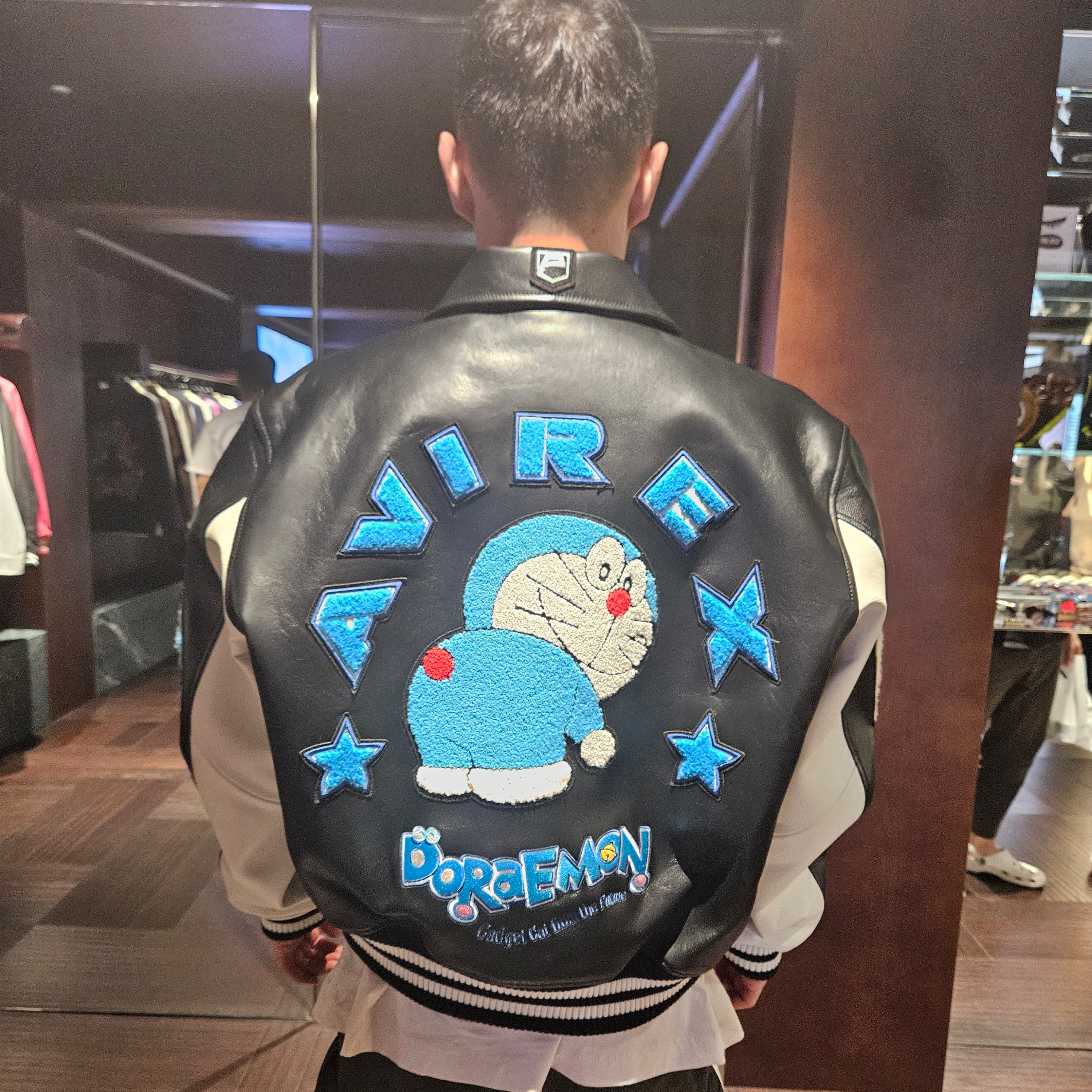Palace x Doraemon Avirex Jacket Black - 25FW, Essentials Jersey Crewneck Tee Shell - 24FW 착용 스타일 - 1