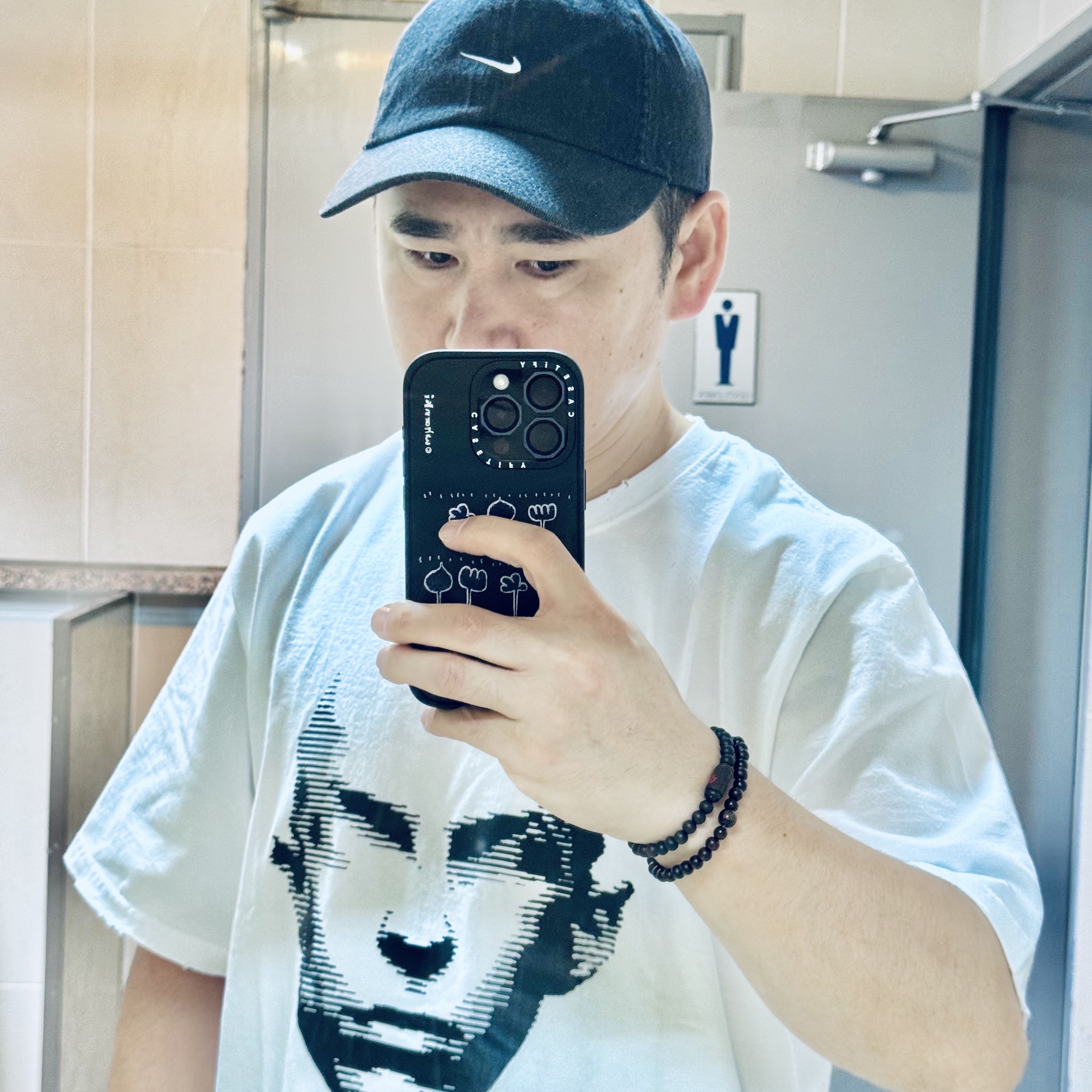 Undermycar House of Lily Graphic T-Shirt White - 23SS 착용 스타일 - 3