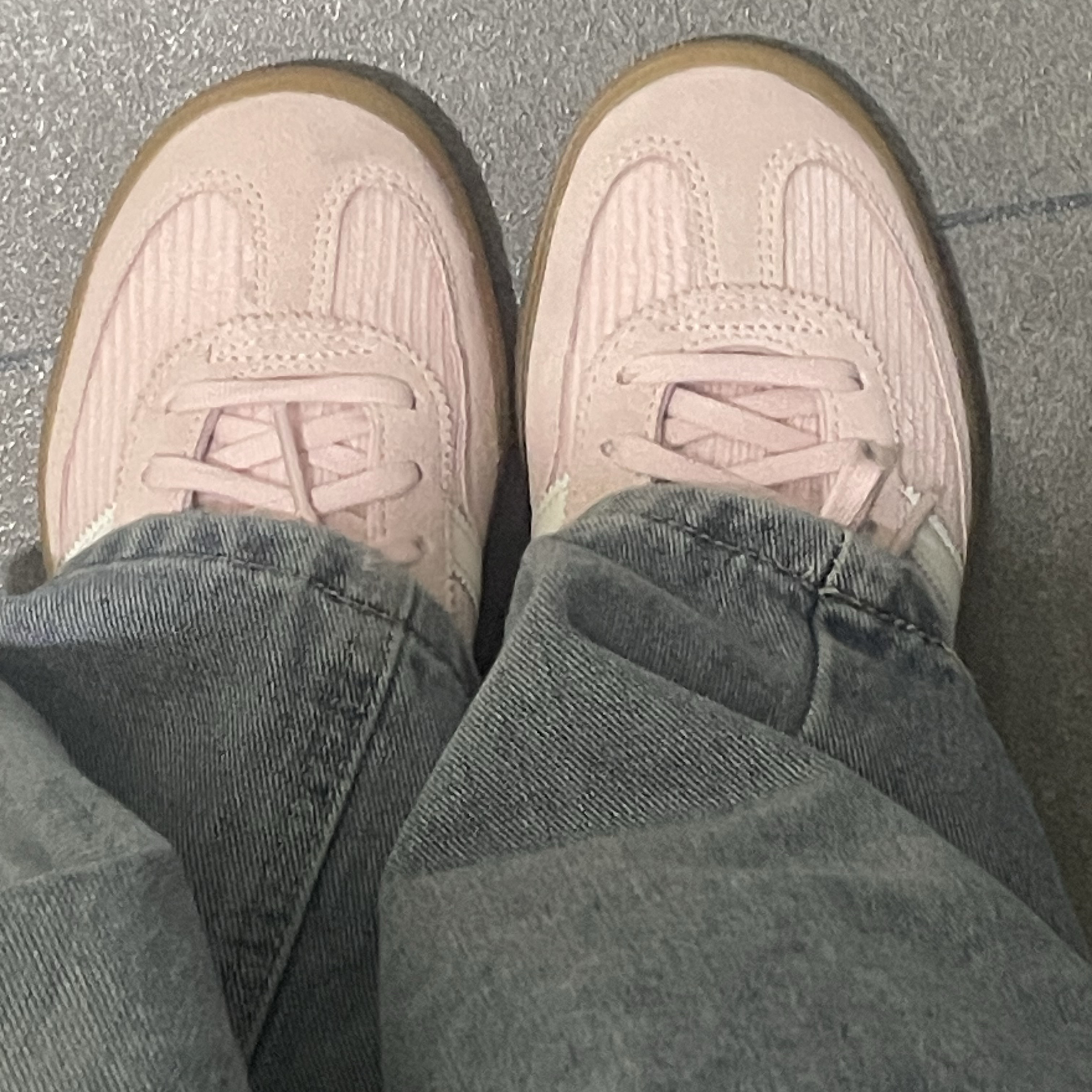 (W) Adidas Handball Spezial Sandy Pink Off White 착용 스타일