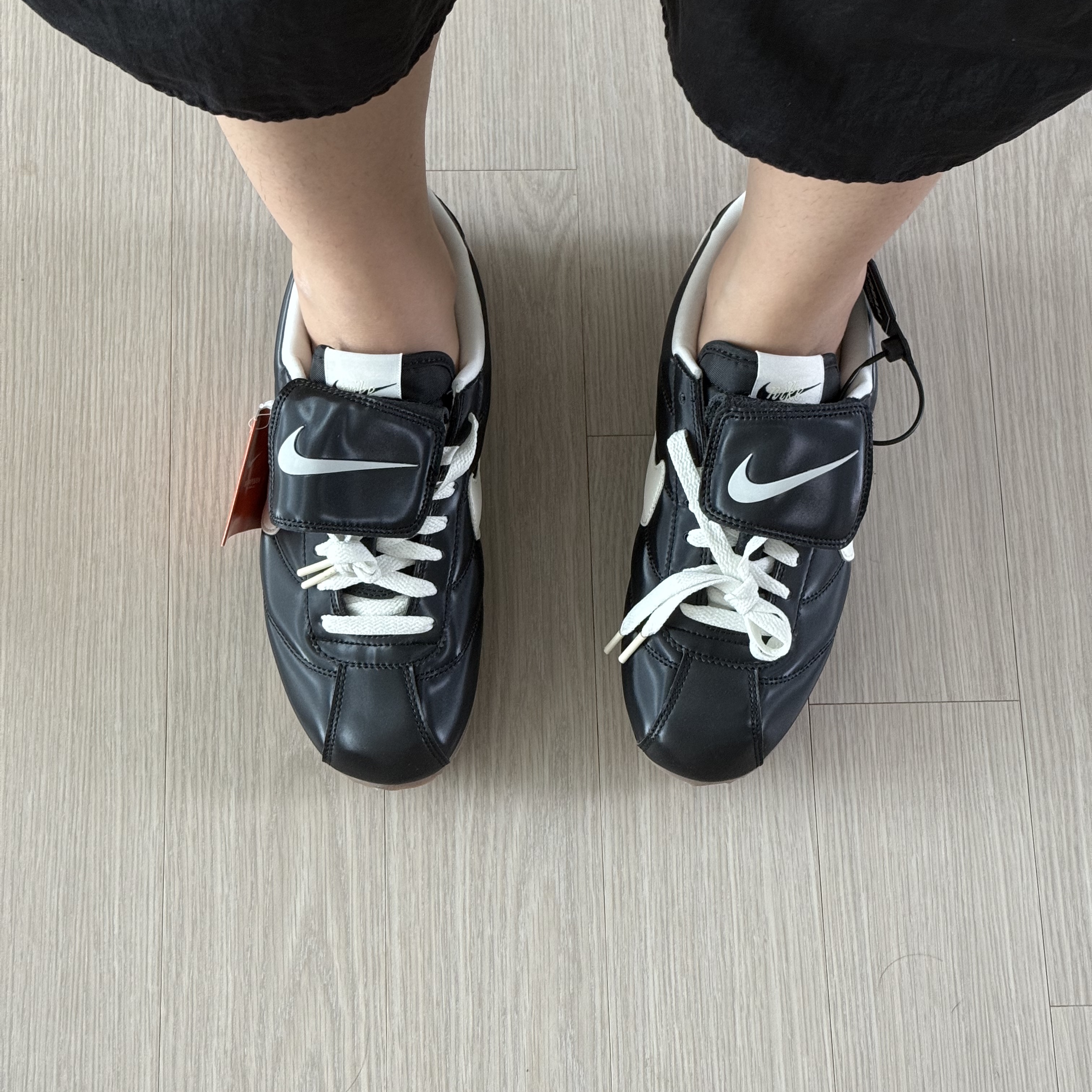 Nike Cortez SE Black Gum Brown 착용 스타일 - 3