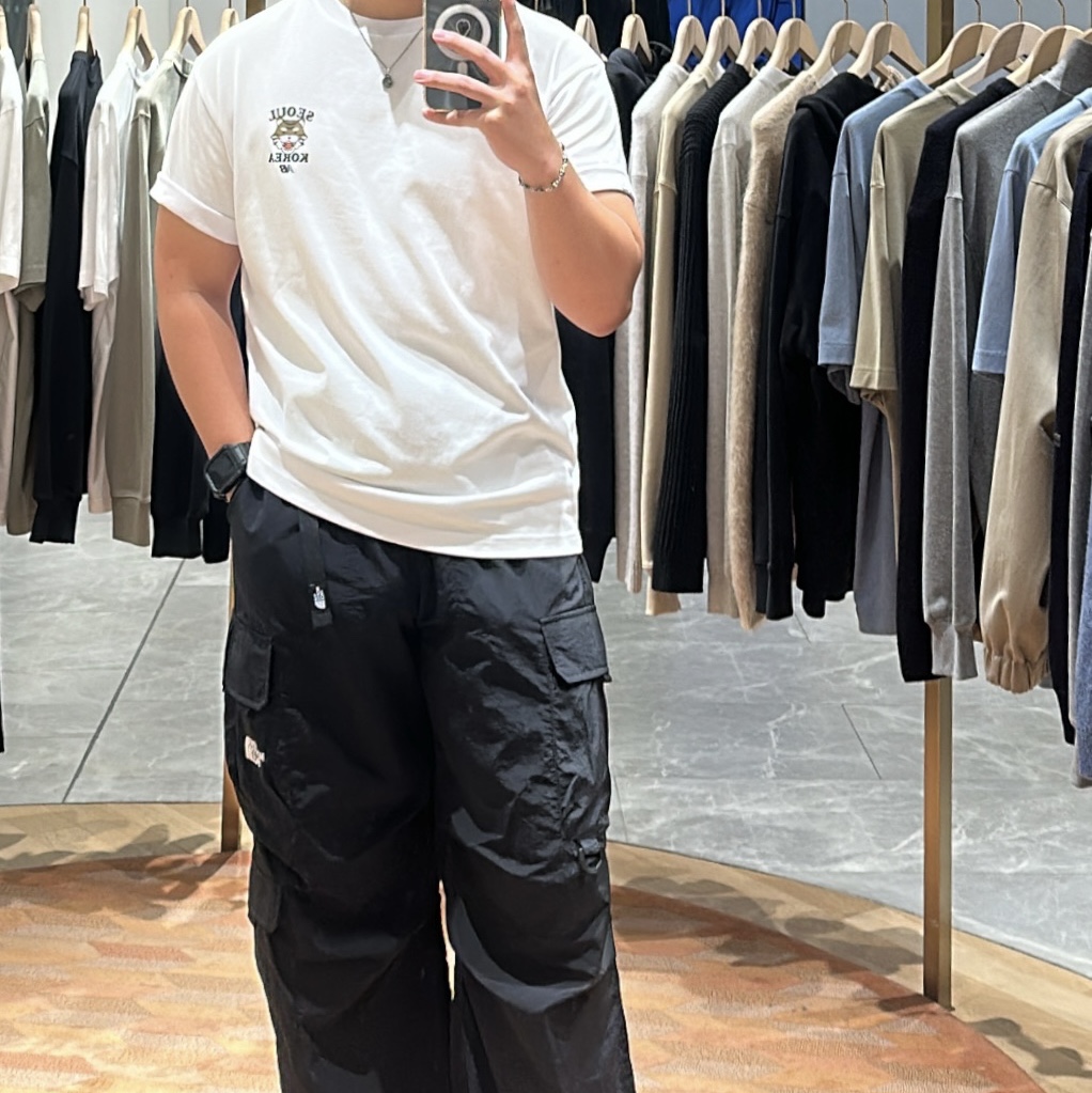 The North Face Vesti Pants Black - 25SS, Maison Kitsune Bold Fox Head Patch Comfort Hoodie Black 착용 스타일 - 2