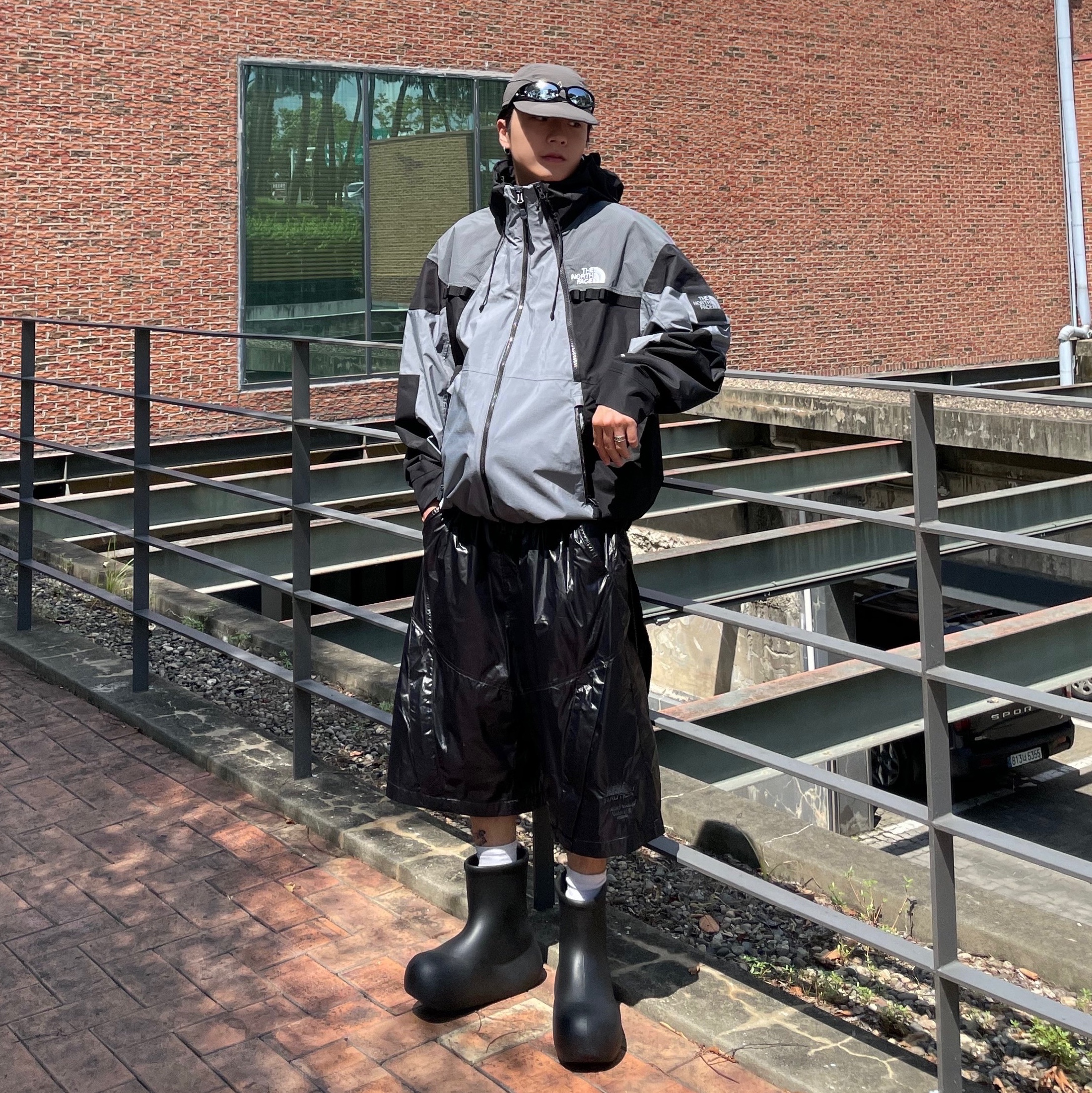 ROA Ventilation Cap Dark Grey - 25SS 착용 스타일 - 1