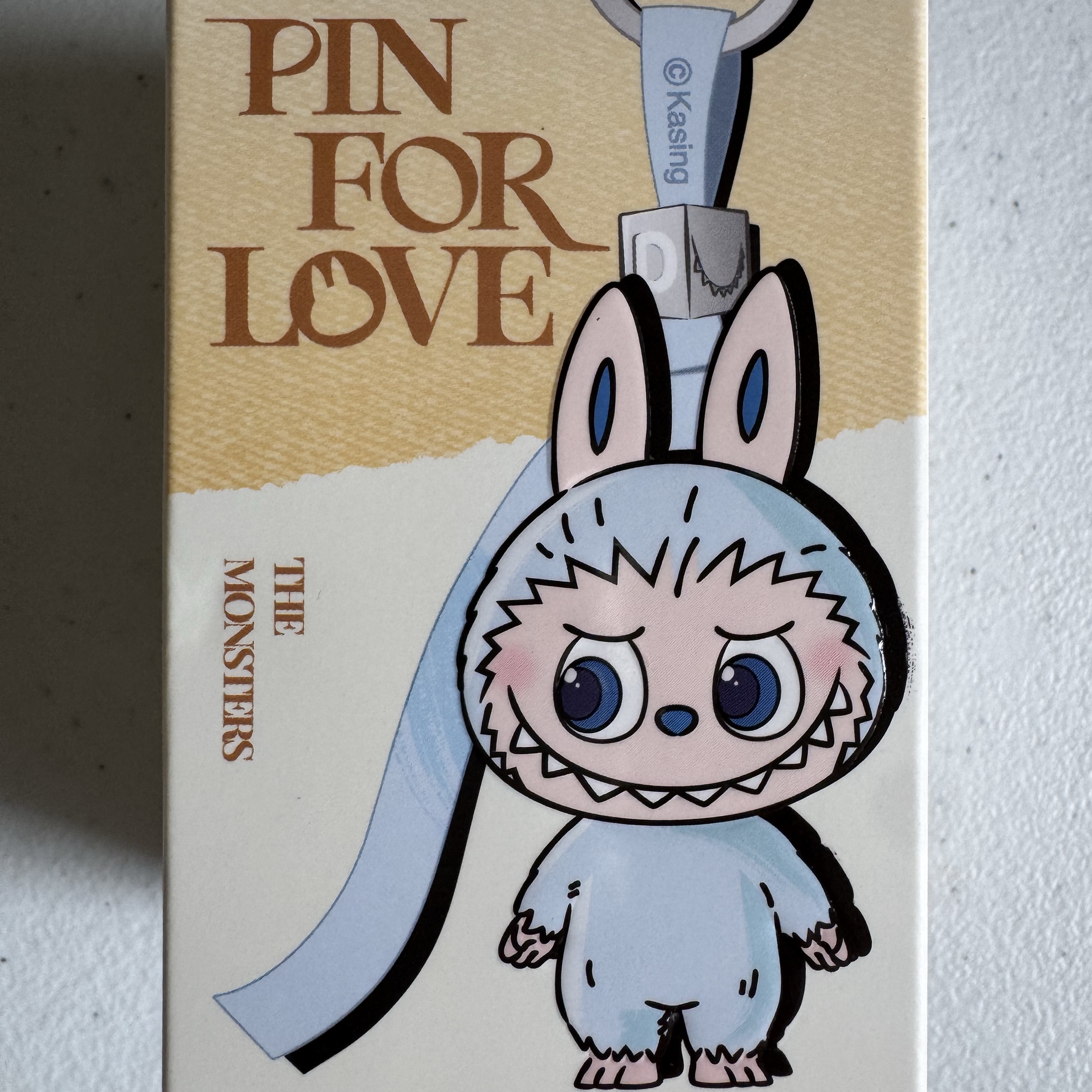 Pop Mart Labubu The Monsters Pin For Love Series Vinyl Plush Pendant Sealed Case (A-M) (1 Blind Box) 착용 스타일 - 2