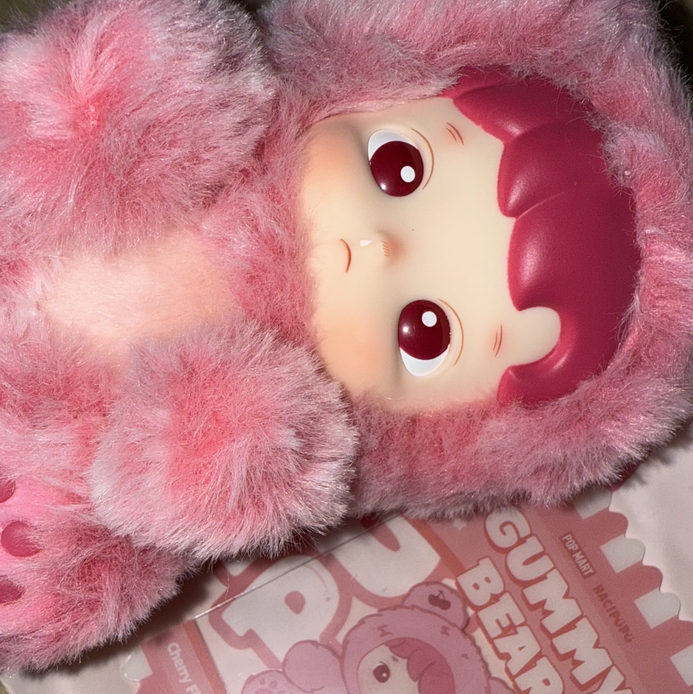 Pop Mart Hacipupu Gummy Bear Series Vinyl Plush Pendant (1 Blind Box) 착용 스타일