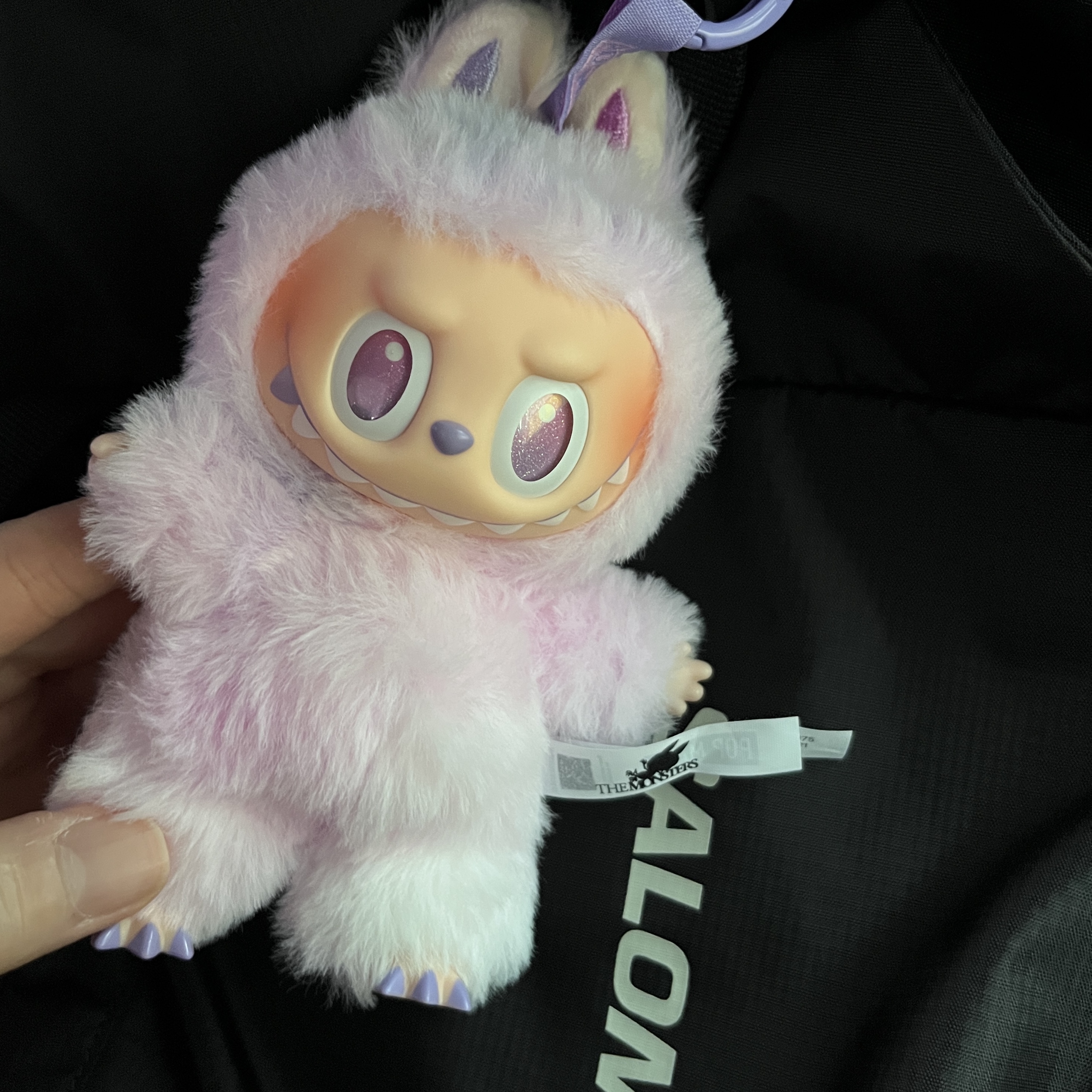 Pop Mart Labubu The Monsters Highlight Series Luck Keyring (Opened Case) 착용 스타일