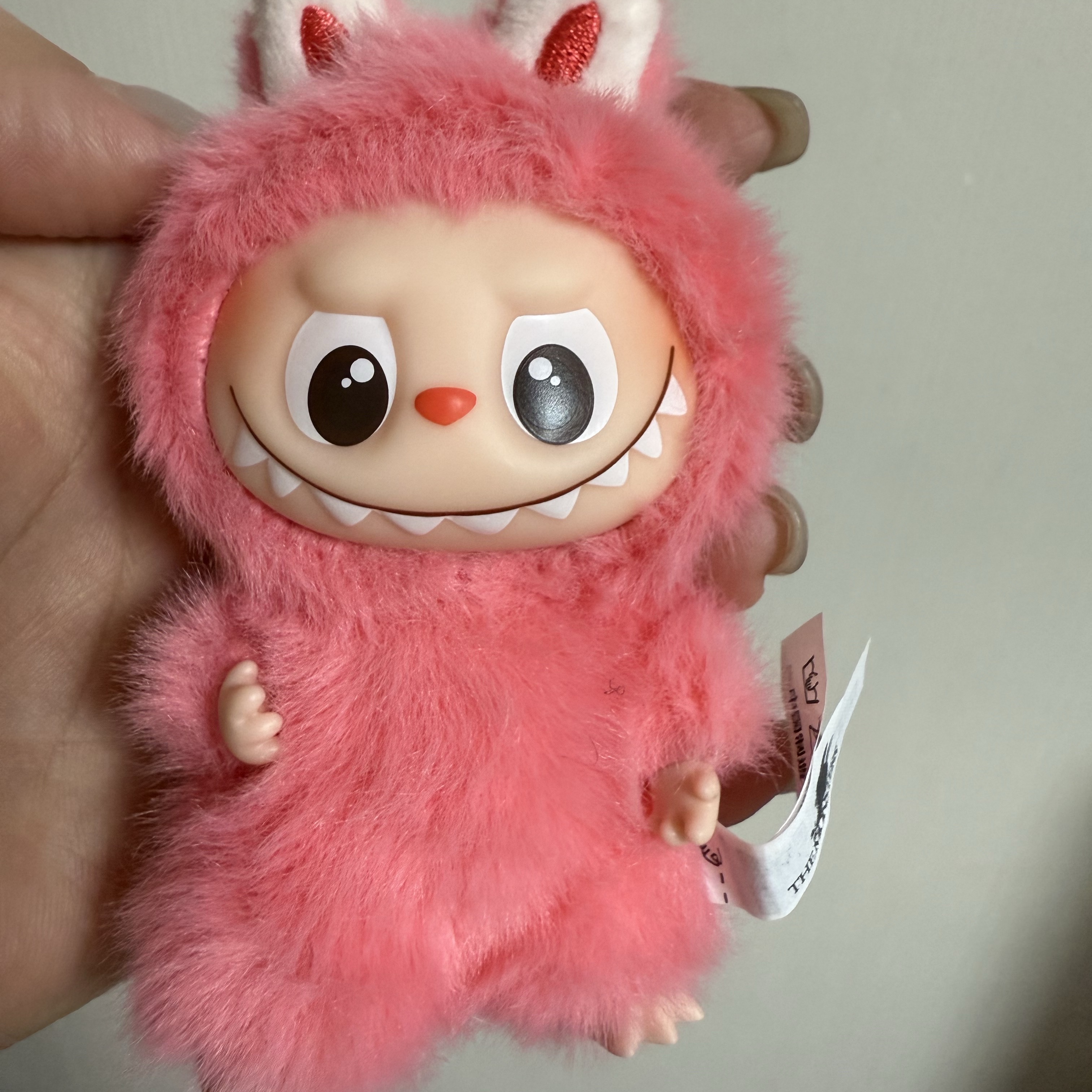 Pop Mart Labubu The Monsters Pin For Love Series Vinyl Plush Pendant (N-Z) N (Opened Case) 착용 스타일 - 1