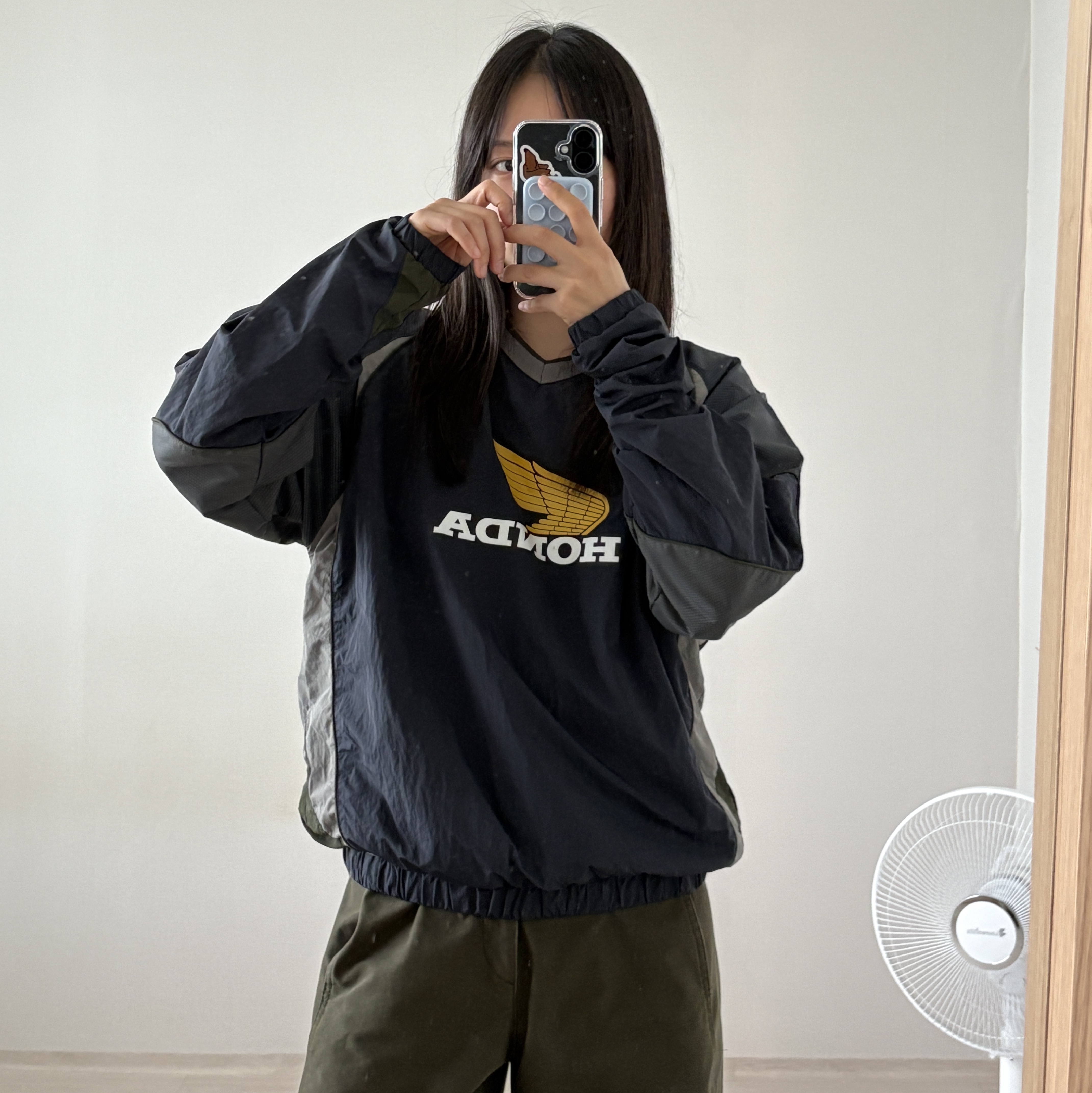 Honda Vintage Logo Speed Track nylon Long Sleeve Khaki 착용 스타일 - 2