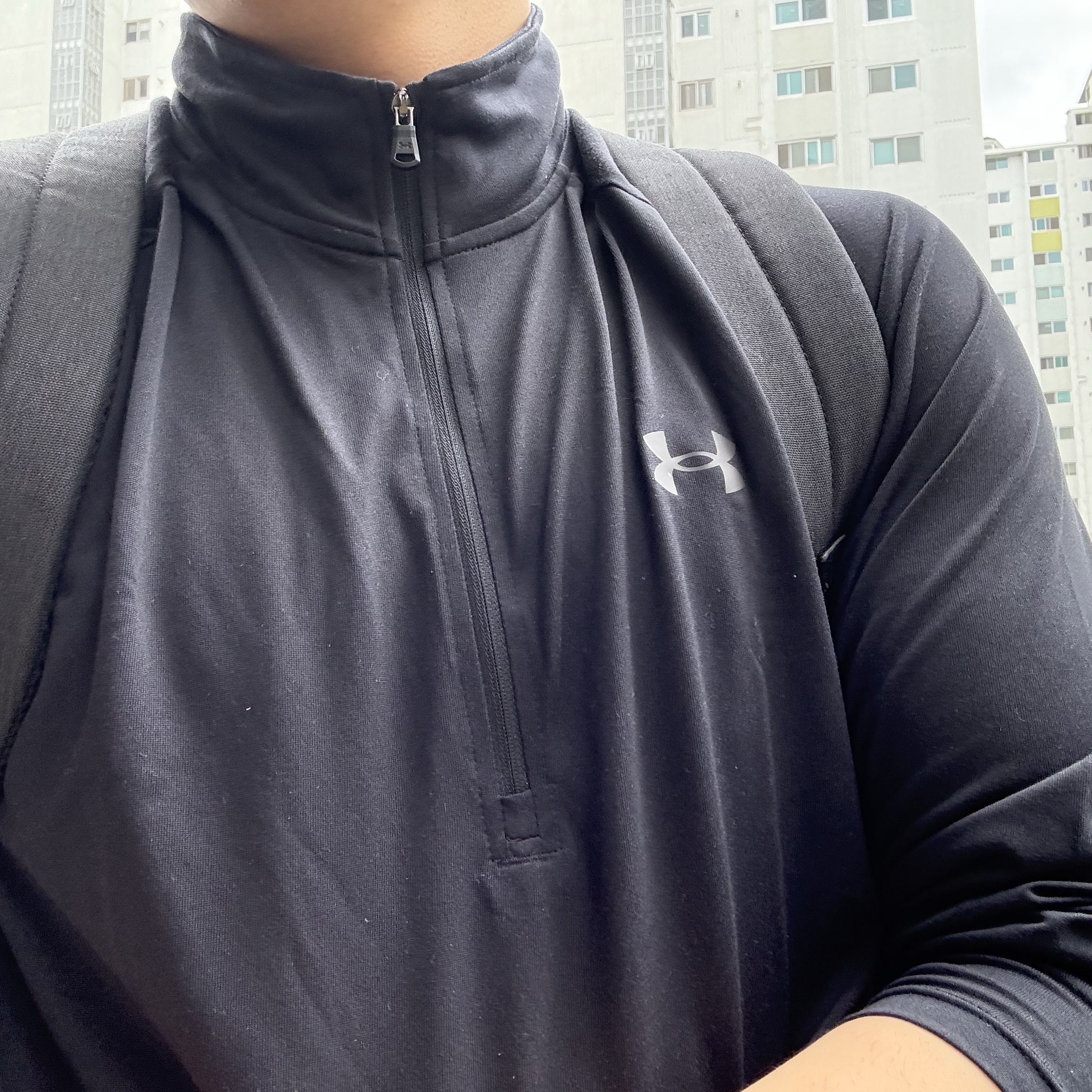 Under Armour Tech Half Zip Long Sleeve Black Charcoal 착용 스타일