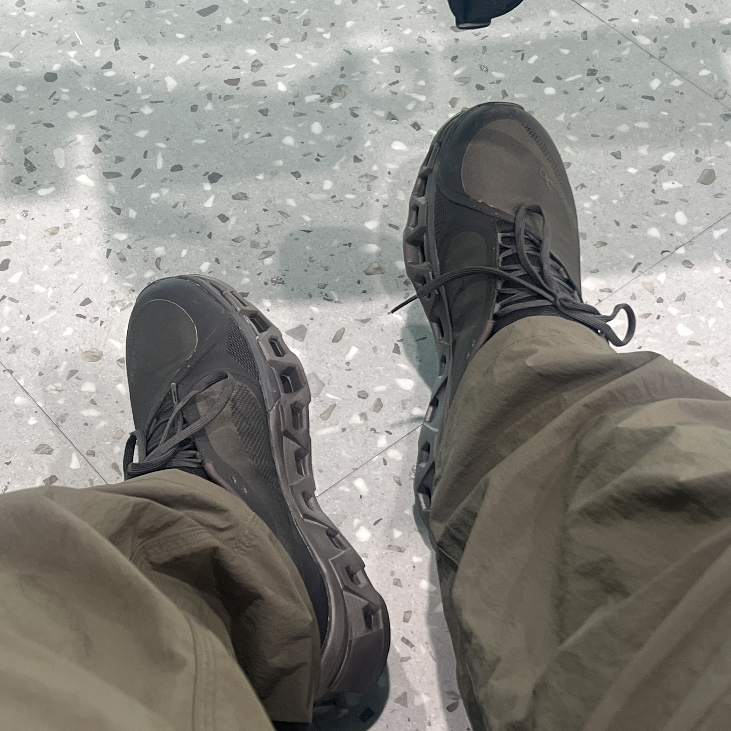 On Running x Post Archive Faction (Paf) Cloudmonster 2 Thorn Brown 착용 스타일