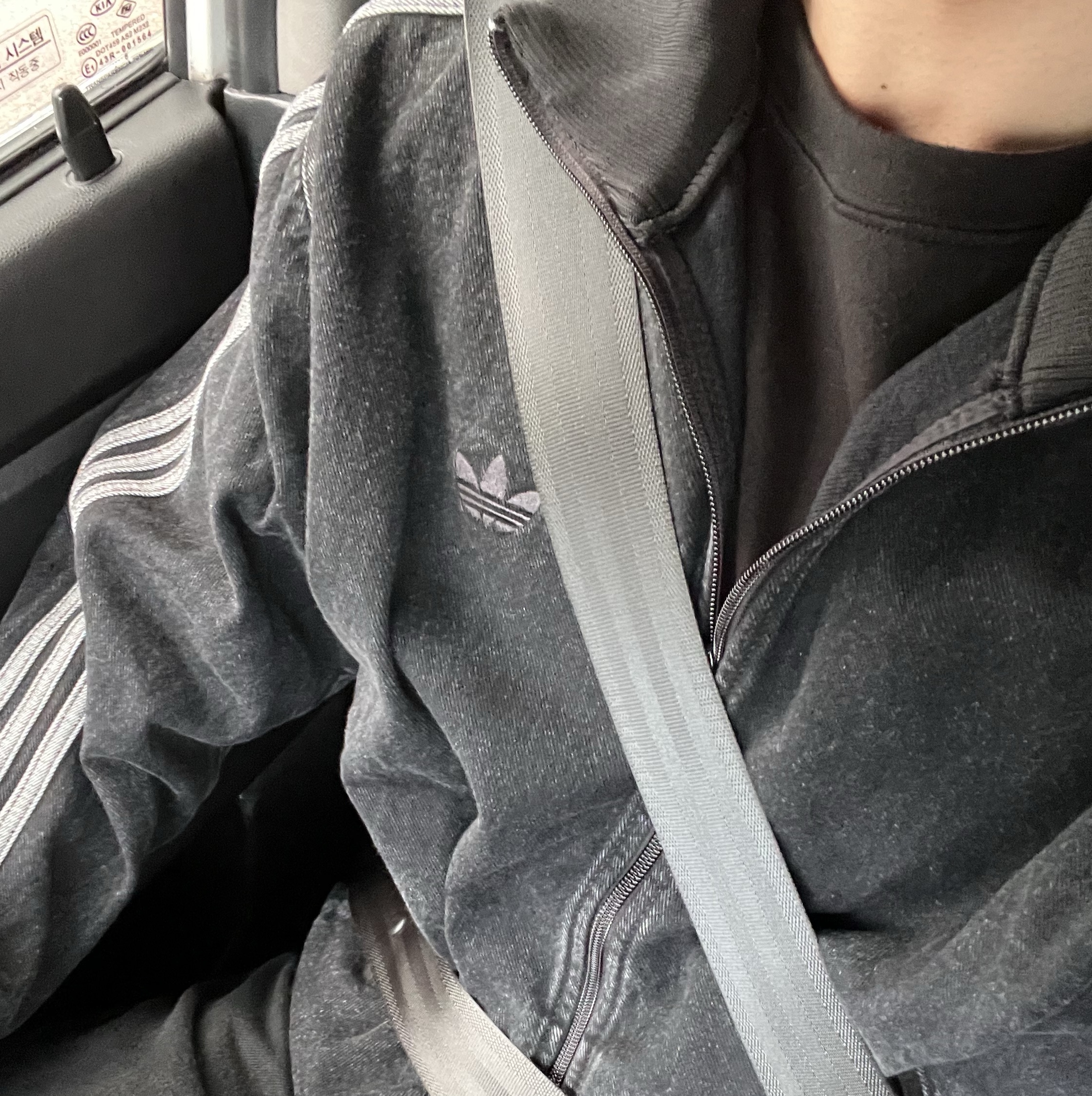 Adidas Adicolor Denim Firebird Track Top True Black Denim  - KR Sizing 착용 스타일 - 2