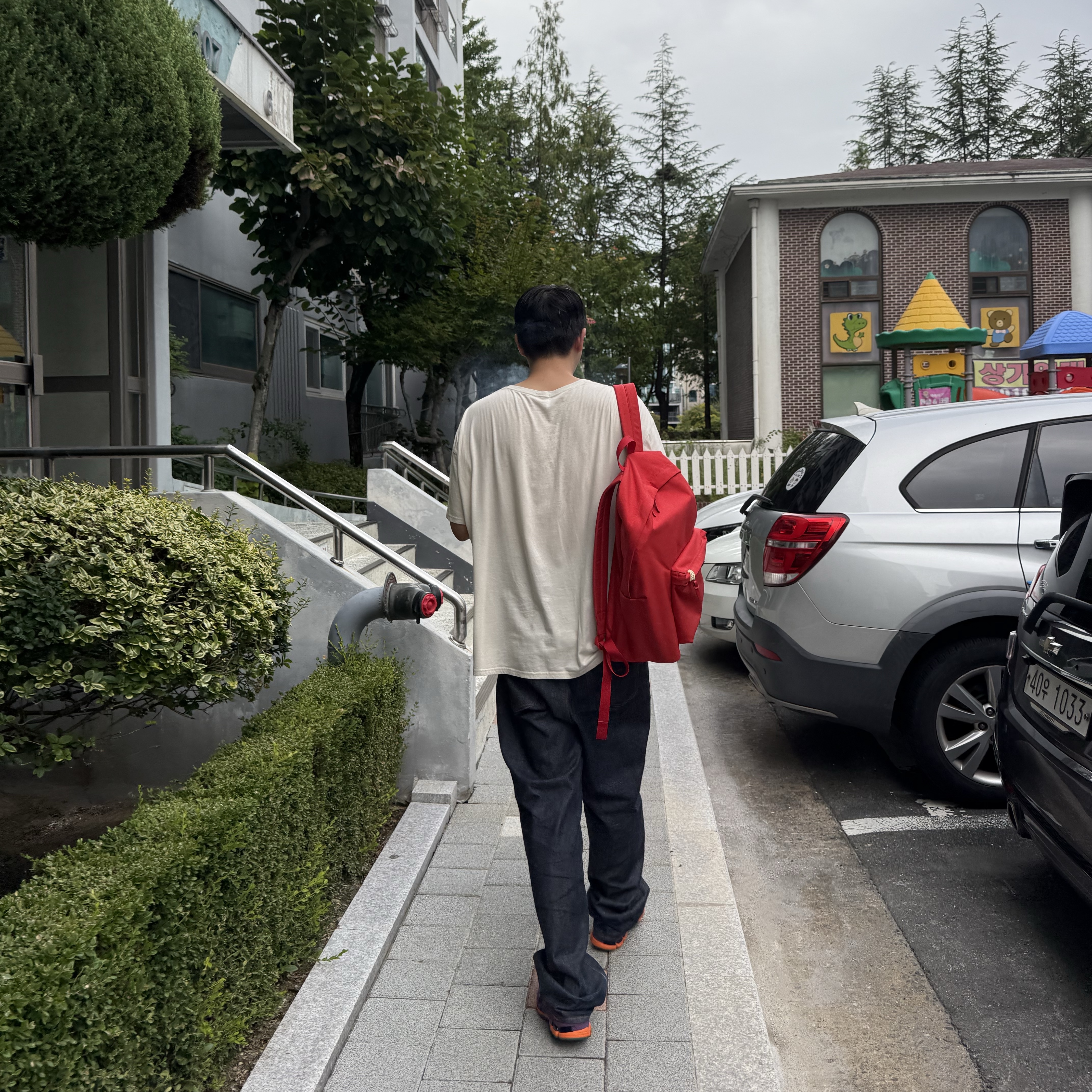 Visvim Cordura 22L Rucksack Black 착용 스타일