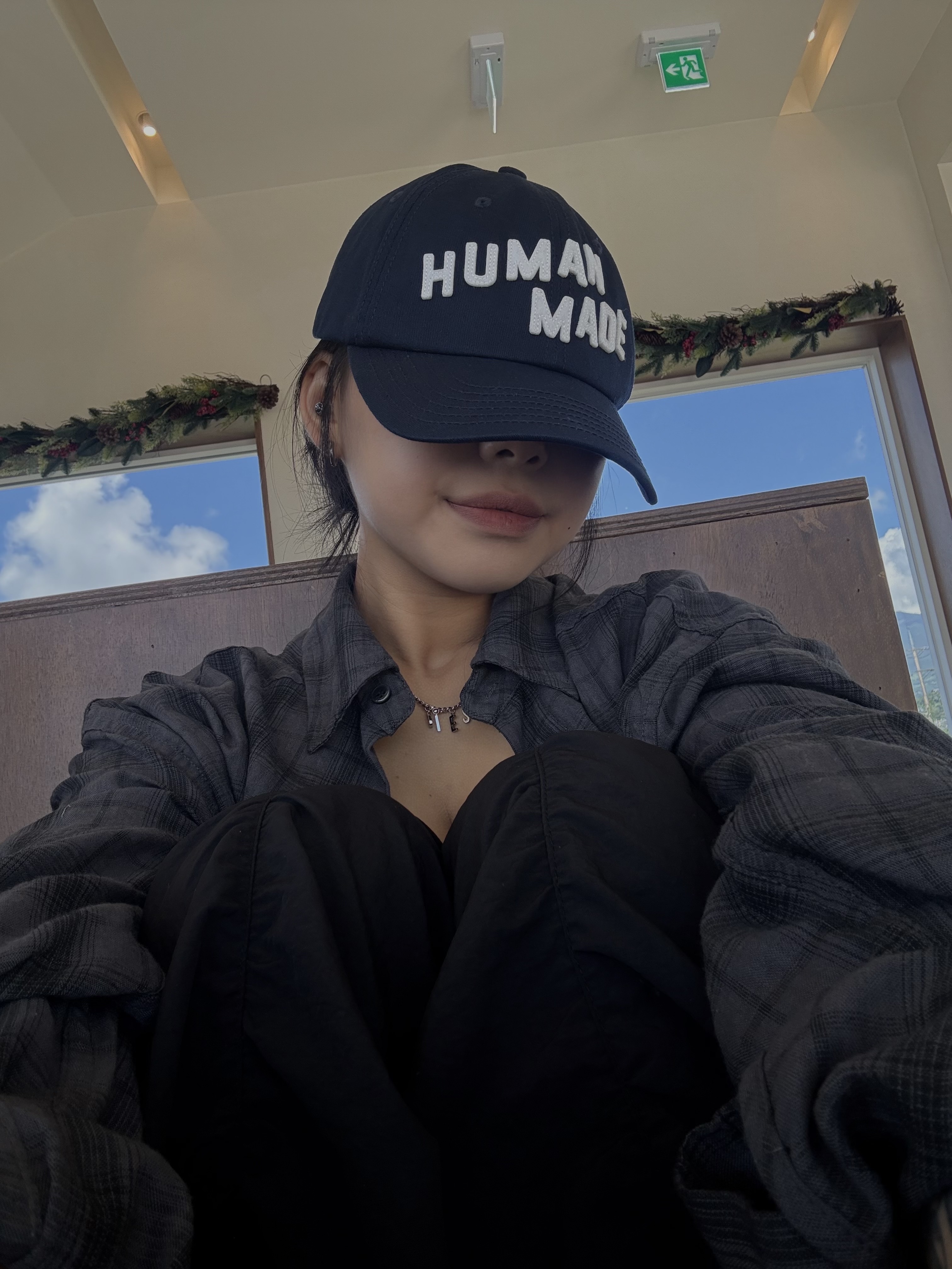 Human Made 6 Panel Twill Cap Navy, Matin Kim Sporty Tote Bag Black 착용 스타일 - 2