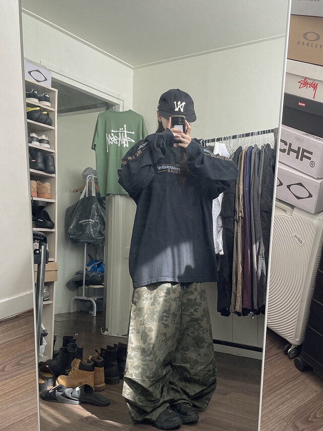 Oakley Light Breathe Triple Black, Aoiro 6-Panel Bone A/N Cap Black 착용 스타일 - 2