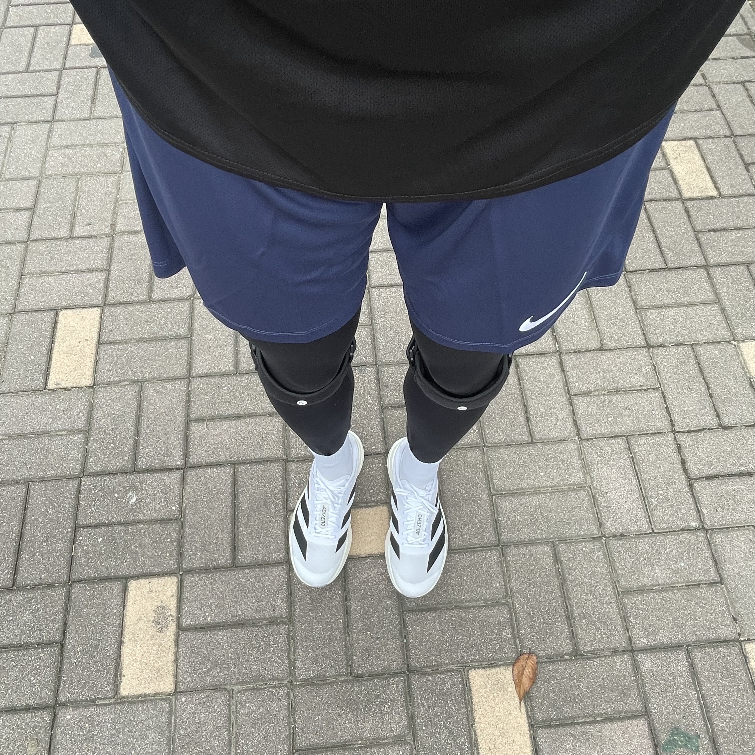 Adidas Adizero EVO SL Cloud White Core Black 착용 스타일