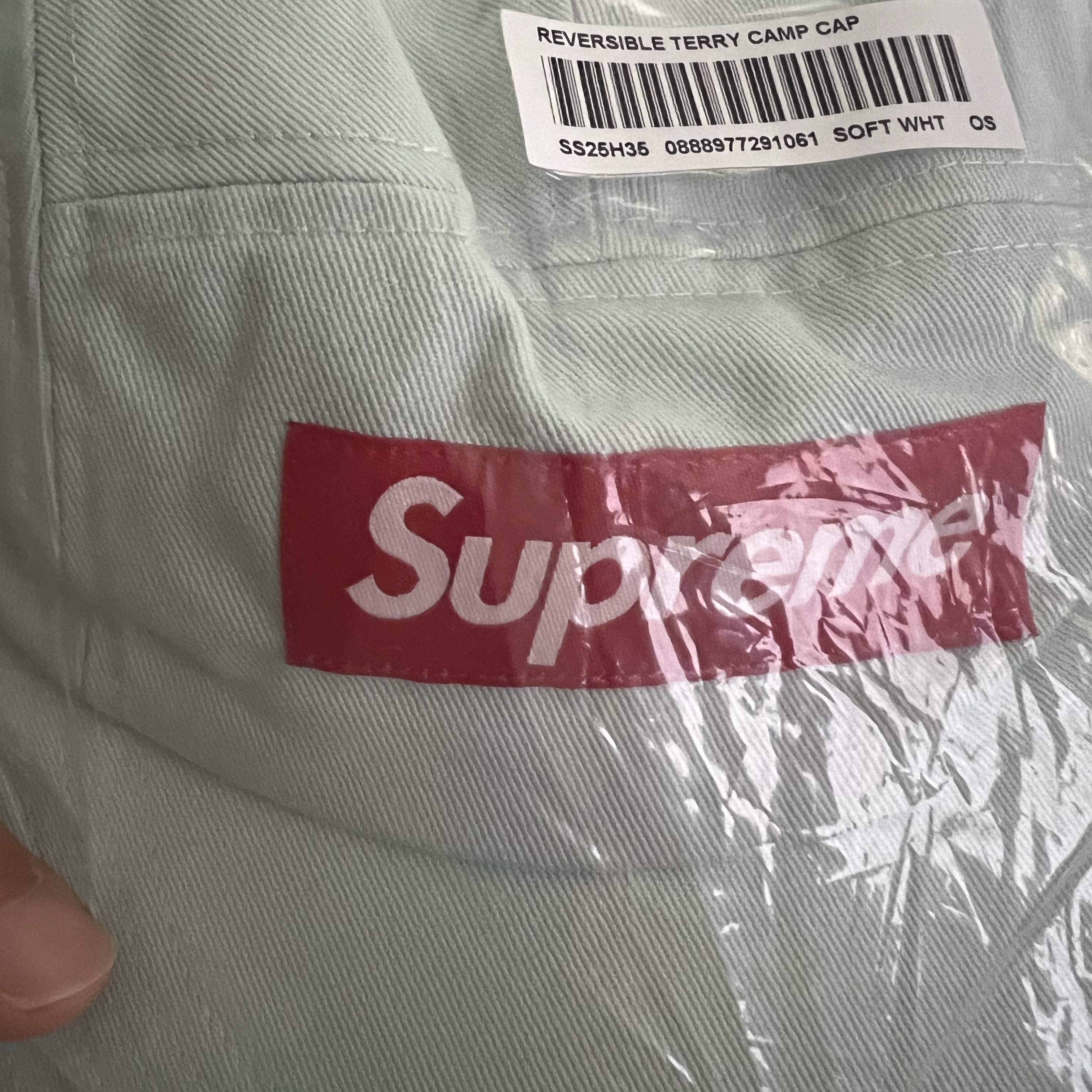 Supreme Reversible Terry Camp Cap White - 25SS 착용 스타일