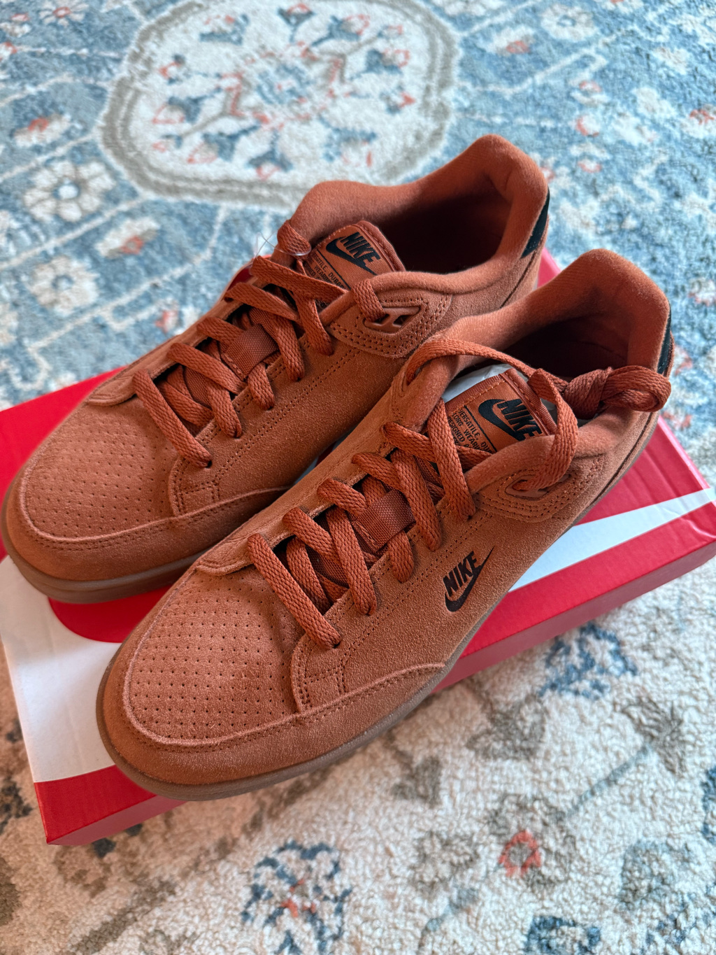 Nike Grandstand 2 Dark Russet Black 착용 스타일 - 2