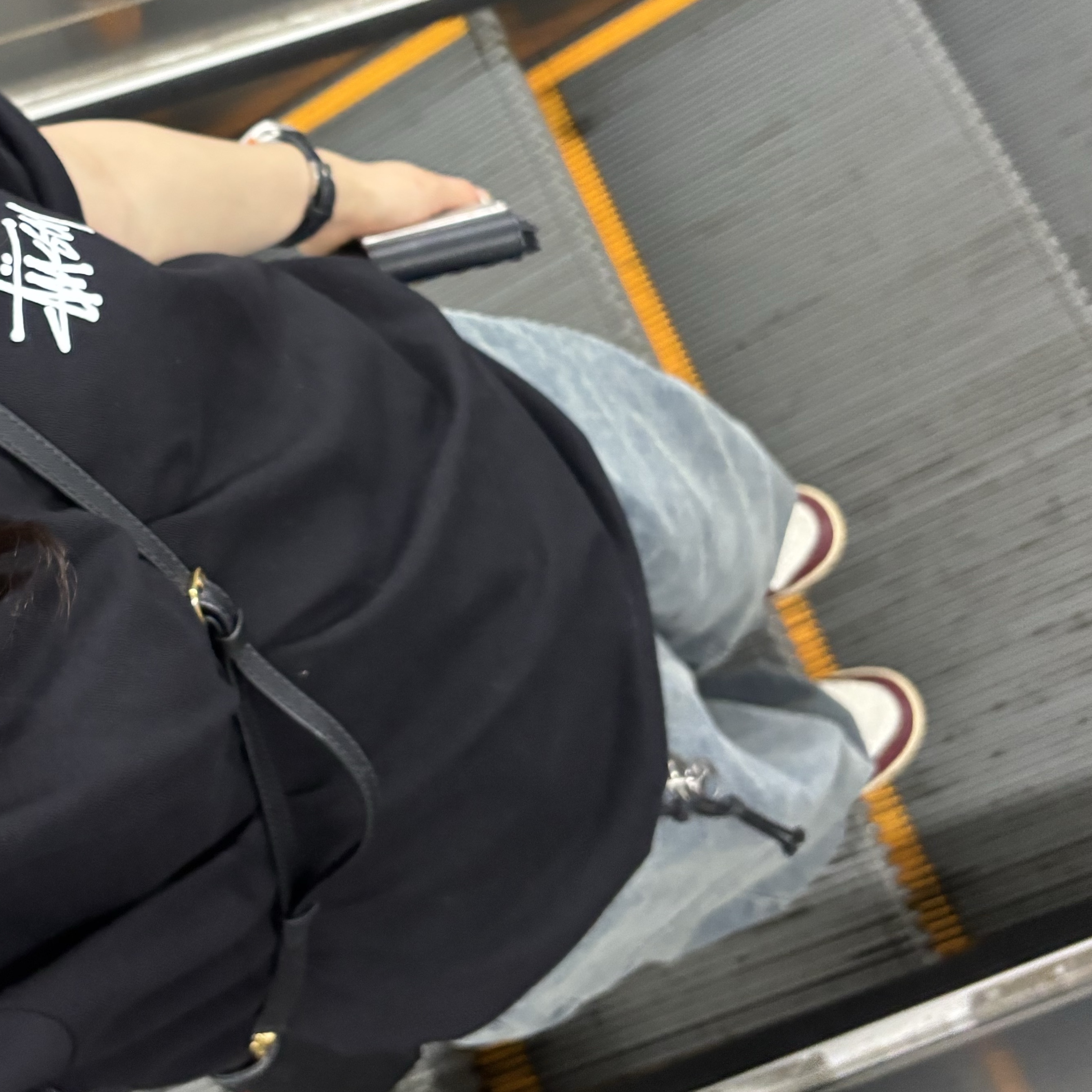 (W) Nike Dunk Low SE Pendant, Stussy Basic Stussy T-Shirt Black 2024, 2025 착용 스타일