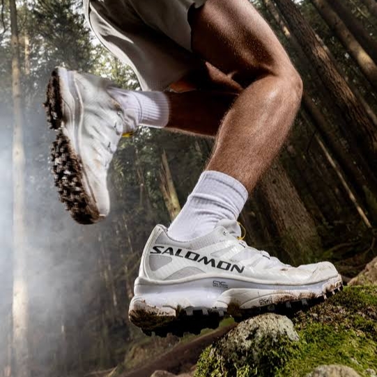 Salomon XT-4 White Lunar Rock 착용 스타일