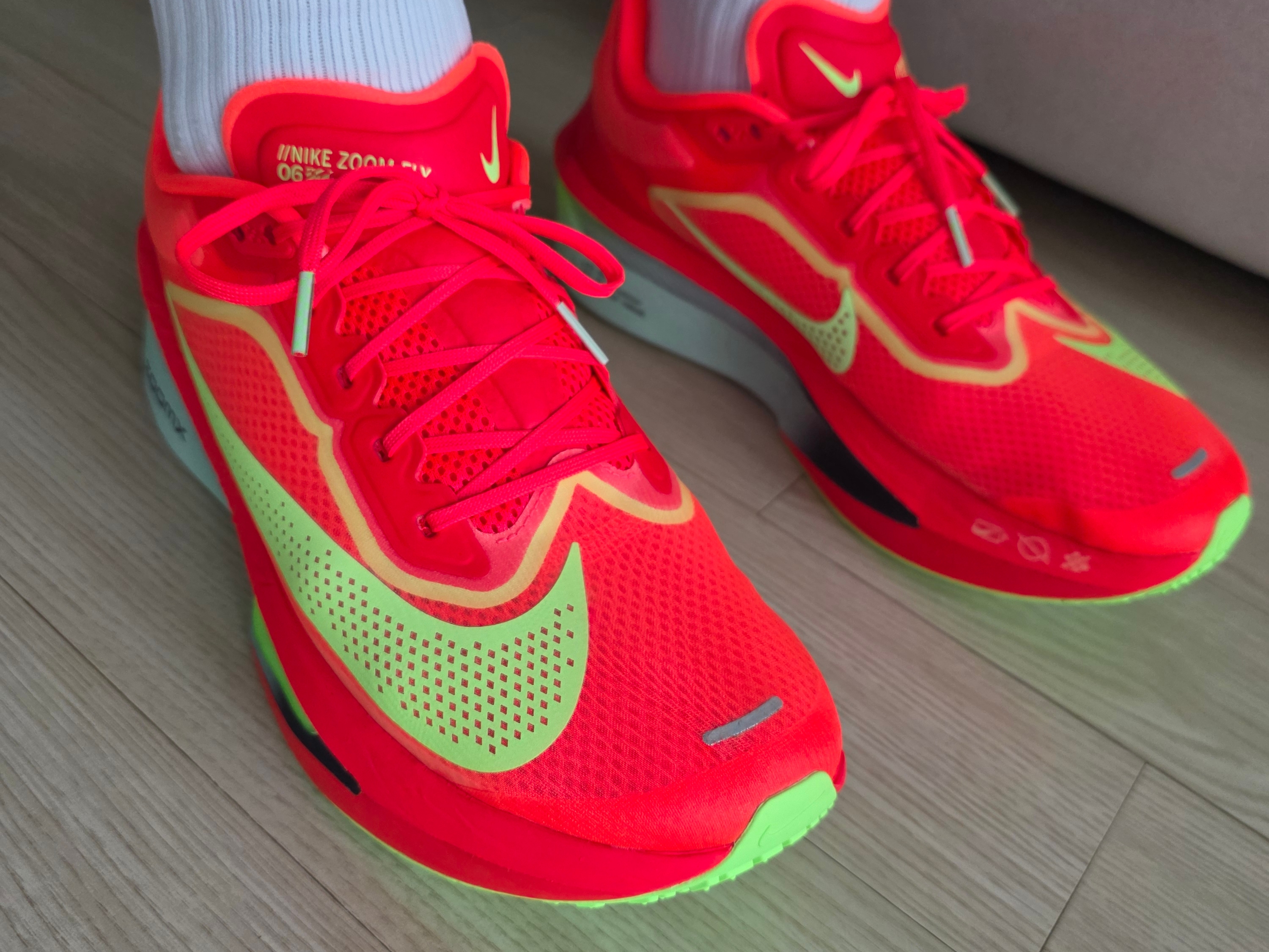 Nike Zoom Fly 6 Bright Crimson Lime Blast 착용 스타일