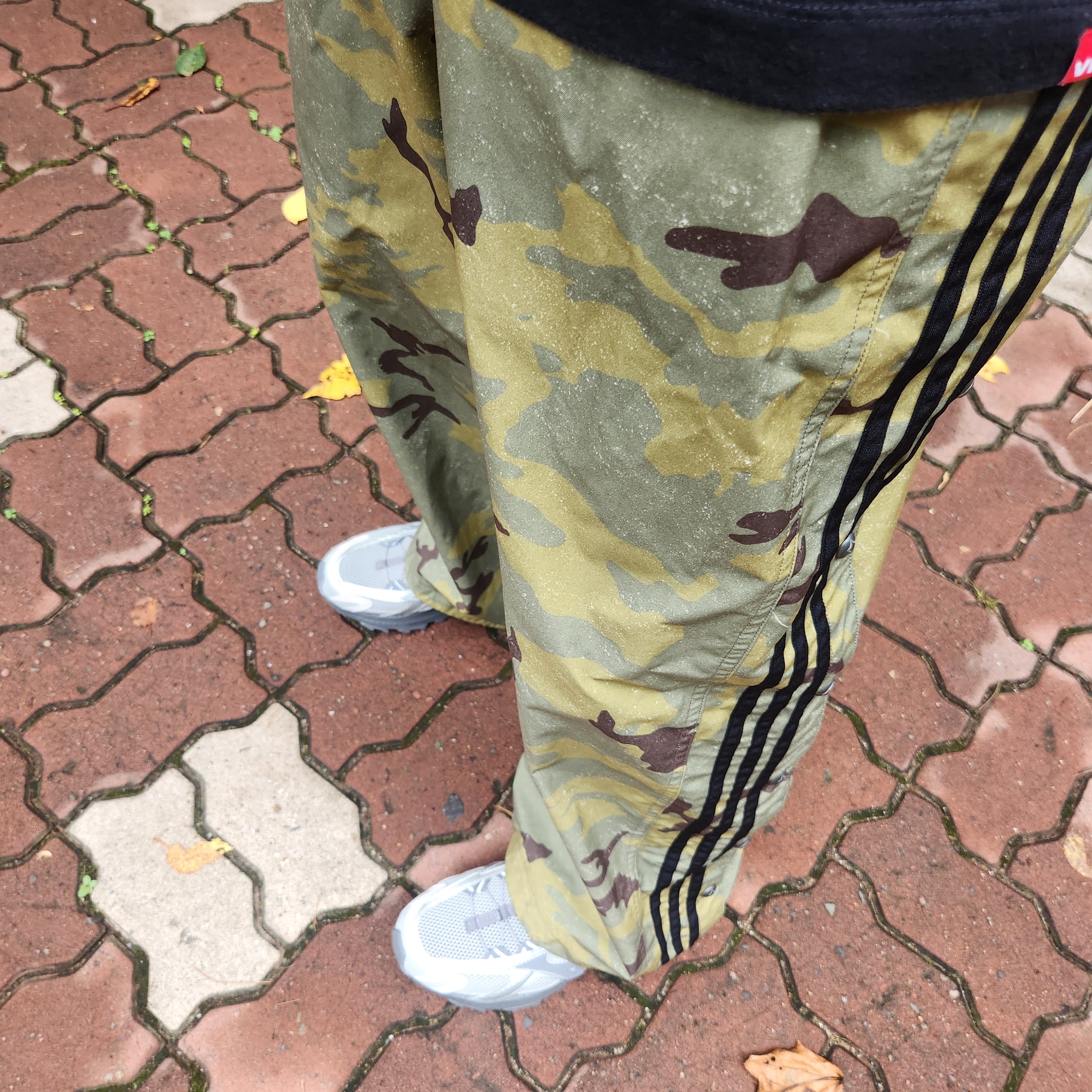 Casio A-158WA-1, Adidas x Thug Club Track Pant Focus Olive Cream White - KR Sizing 착용 스타일 - 3