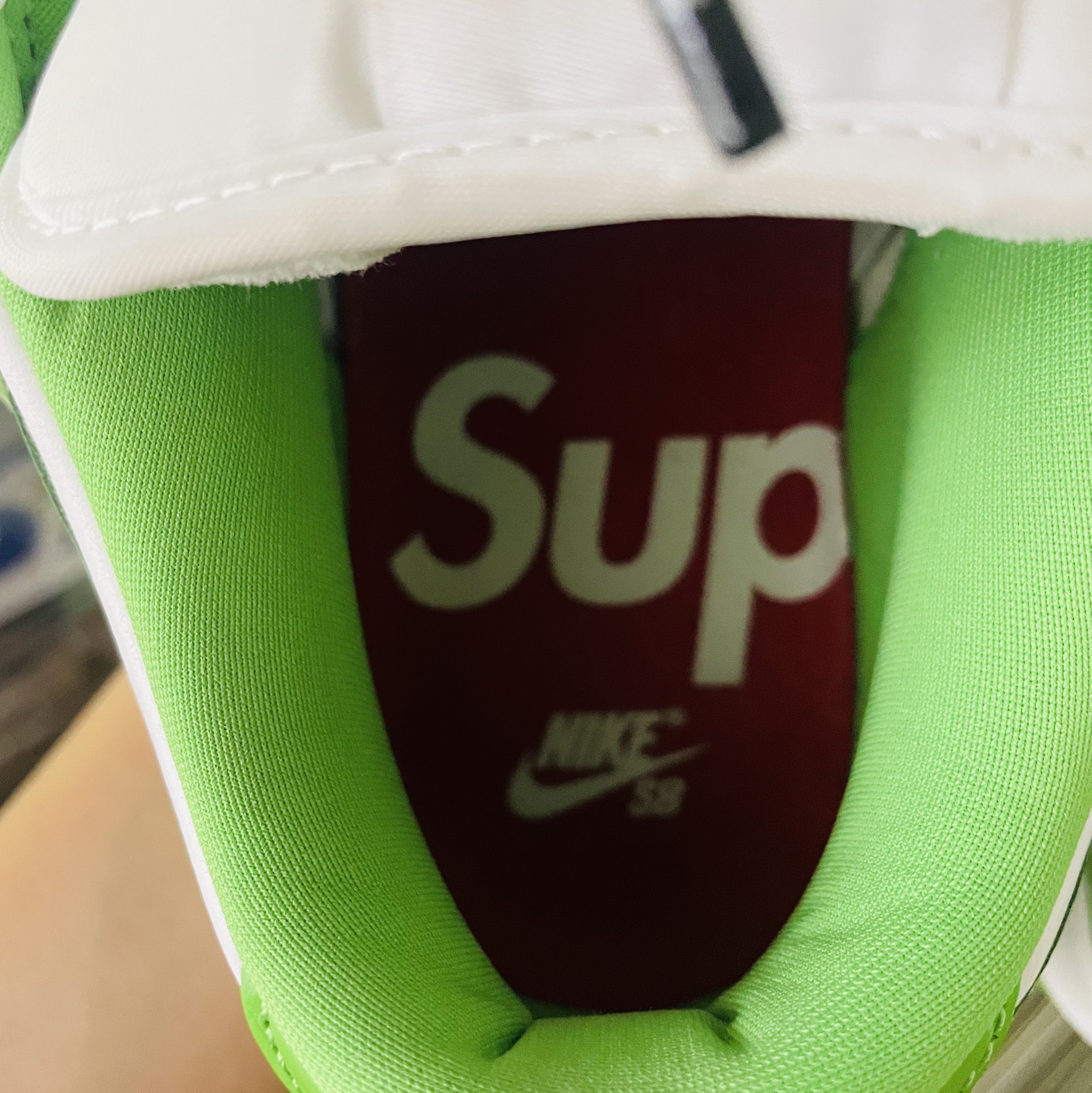Nike x Supreme SB Dunk Low Mean Green, Nike x Supreme SB Dunk Low Hyper Blue 착용 스타일 - 3