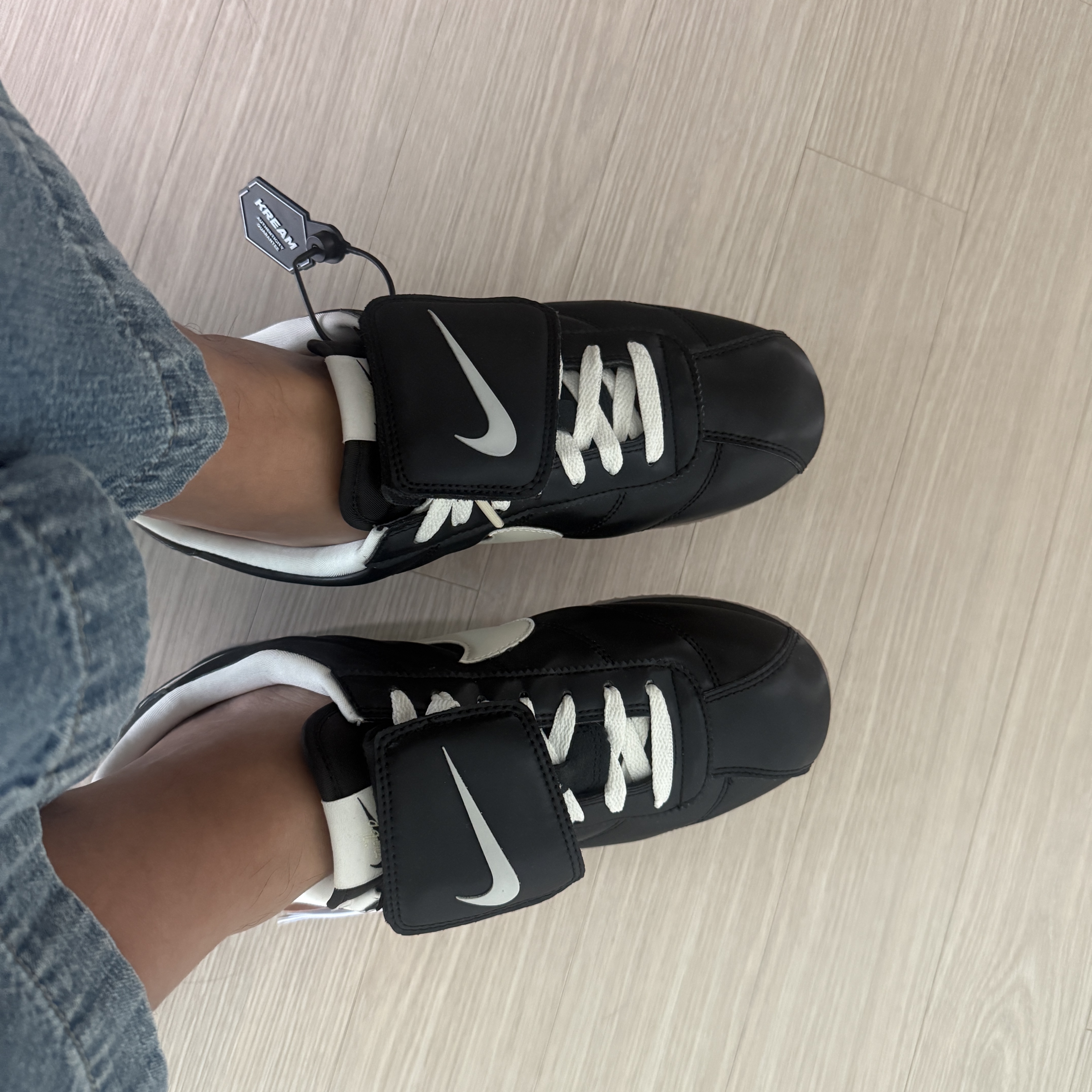 Nike Cortez SE Black Gum Brown 착용 스타일 - 4